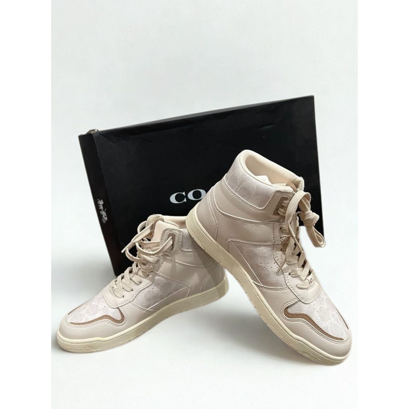 Coach Coach Hi Top Sneakers CD304 Canvas Women’s Sz 10B MSRP $229 Size US 10 / IT 40 - 4 Thumbnail
