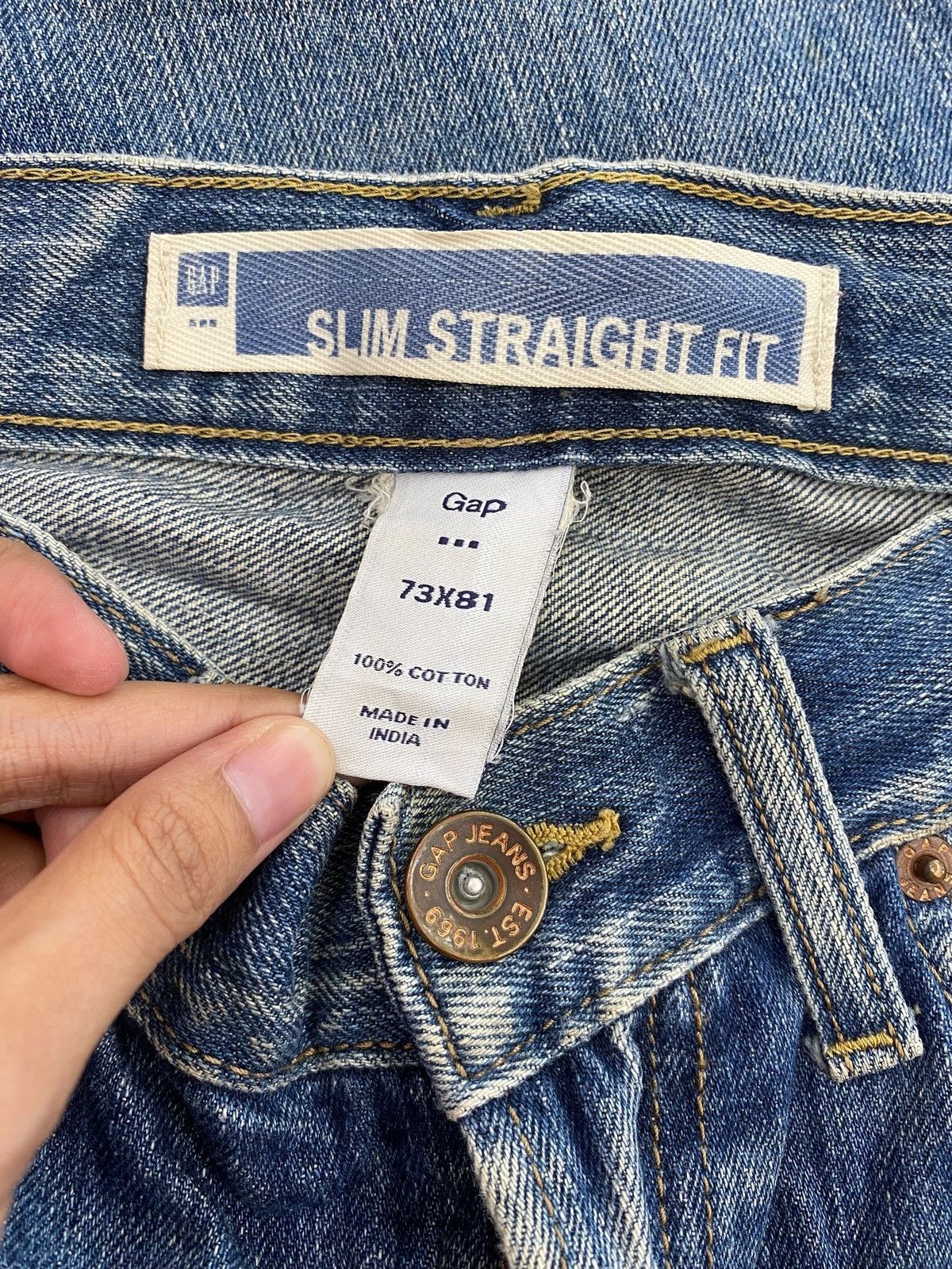 Gap Gap Whiskers Faded Wash Style Straight Cut Jeans Size US 29 - 10 Thumbnail