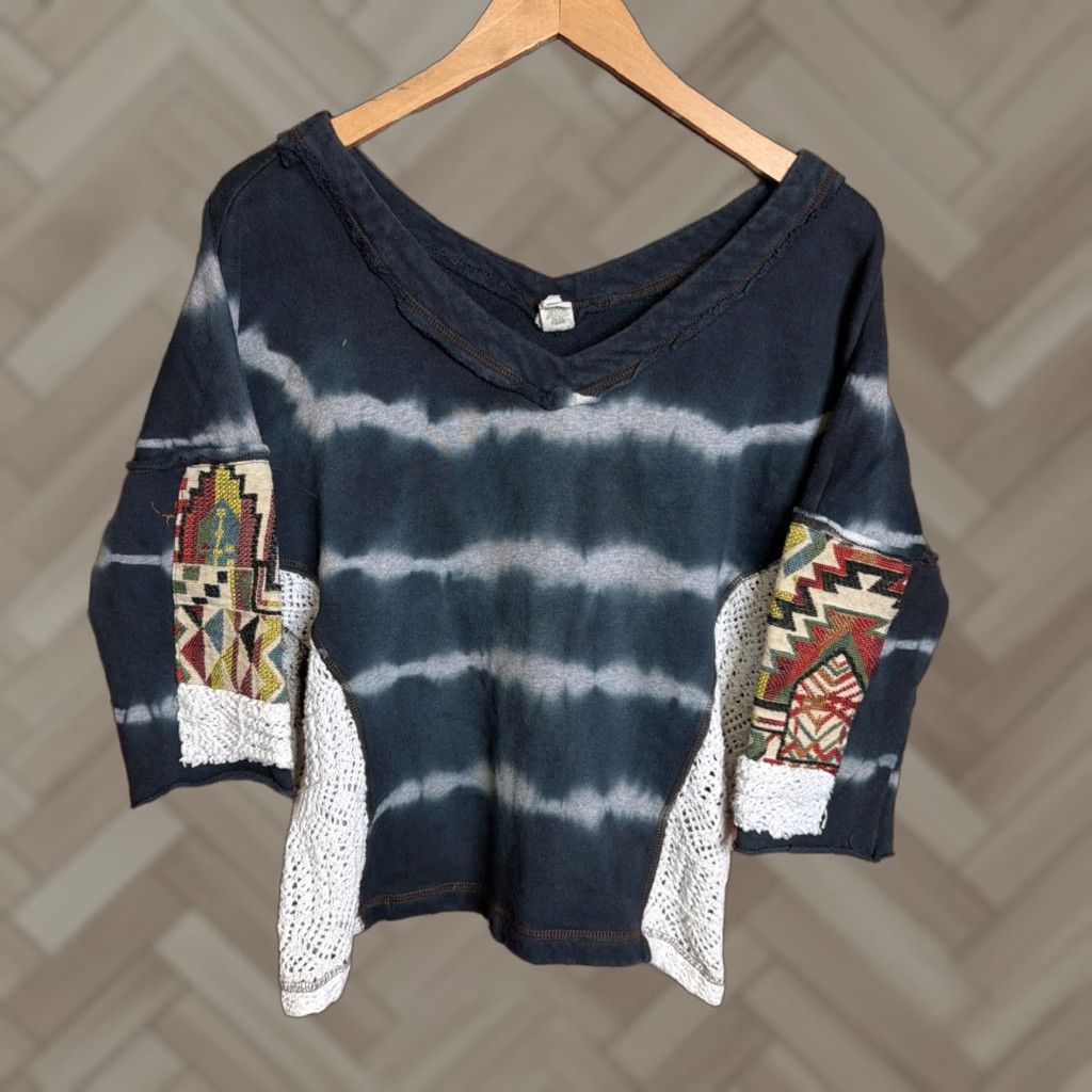 Vintage Gimmicks by BKE Tie Dye Shirt 3/4 Sleeve V-Neck Cotton Womens Small Vintage: No Size S / US 4 / IT 40 - 1 Thumbnail
