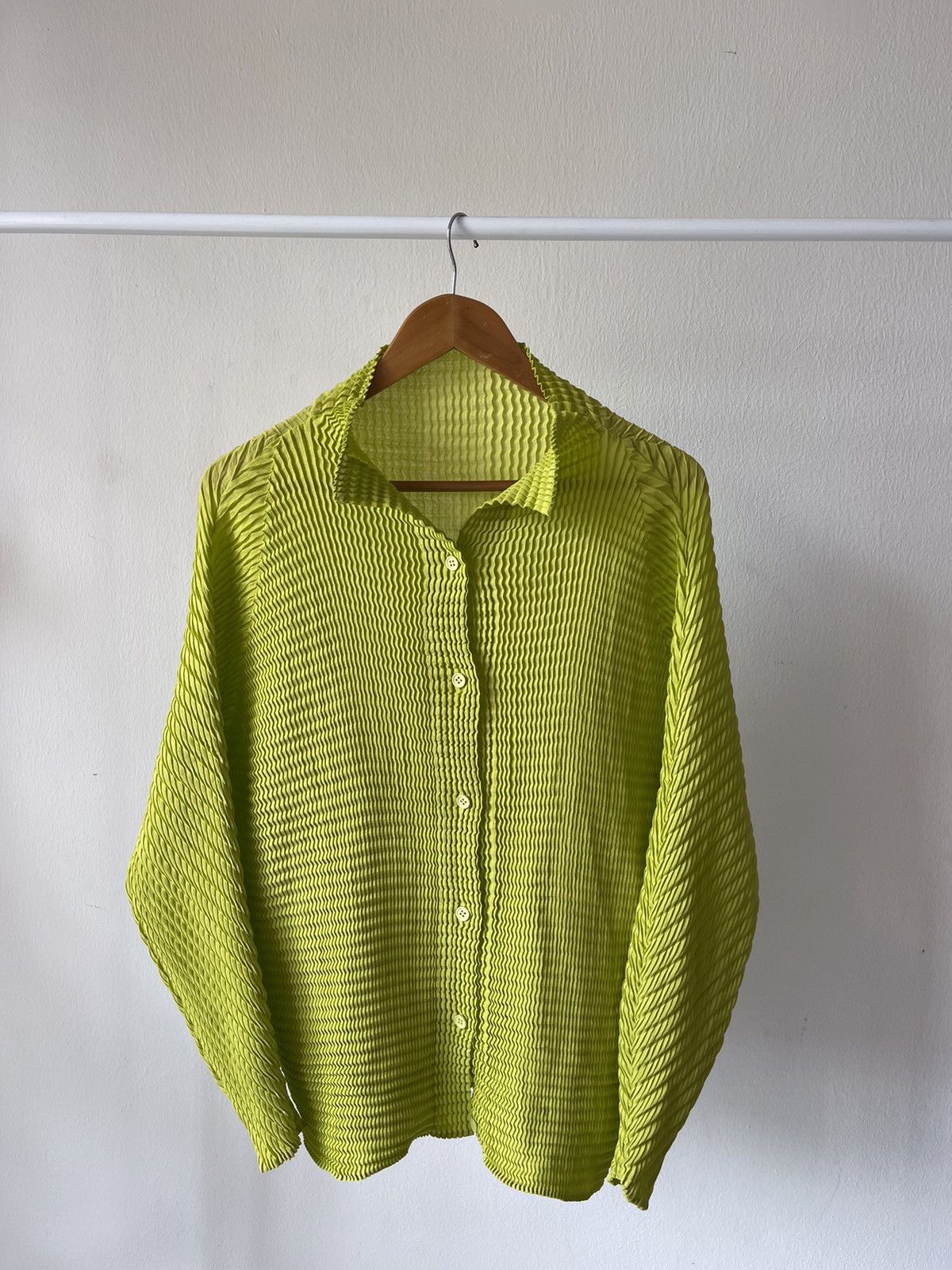 Issey Miyake × Pleats Please Issey Miyake 2000s Issey Miyake Pleats please Button up Size US L / EU 52-54 / 3 - 2 Thumbnail