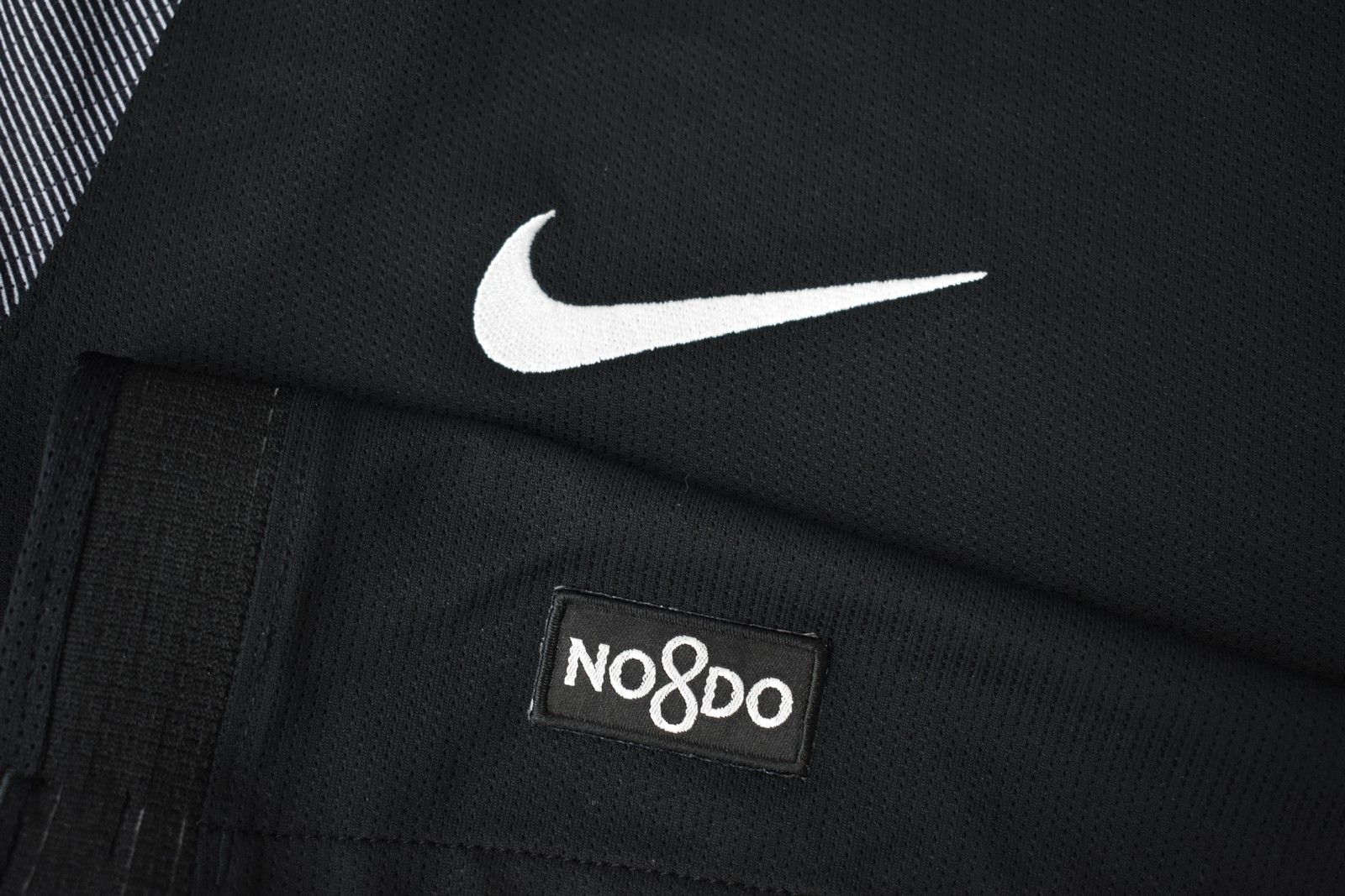 Nike 2018-19 Nike Sevilla FC Away 3rd Shirt SIZE M Size US M / EU 48-50 / 2 - 8 Thumbnail