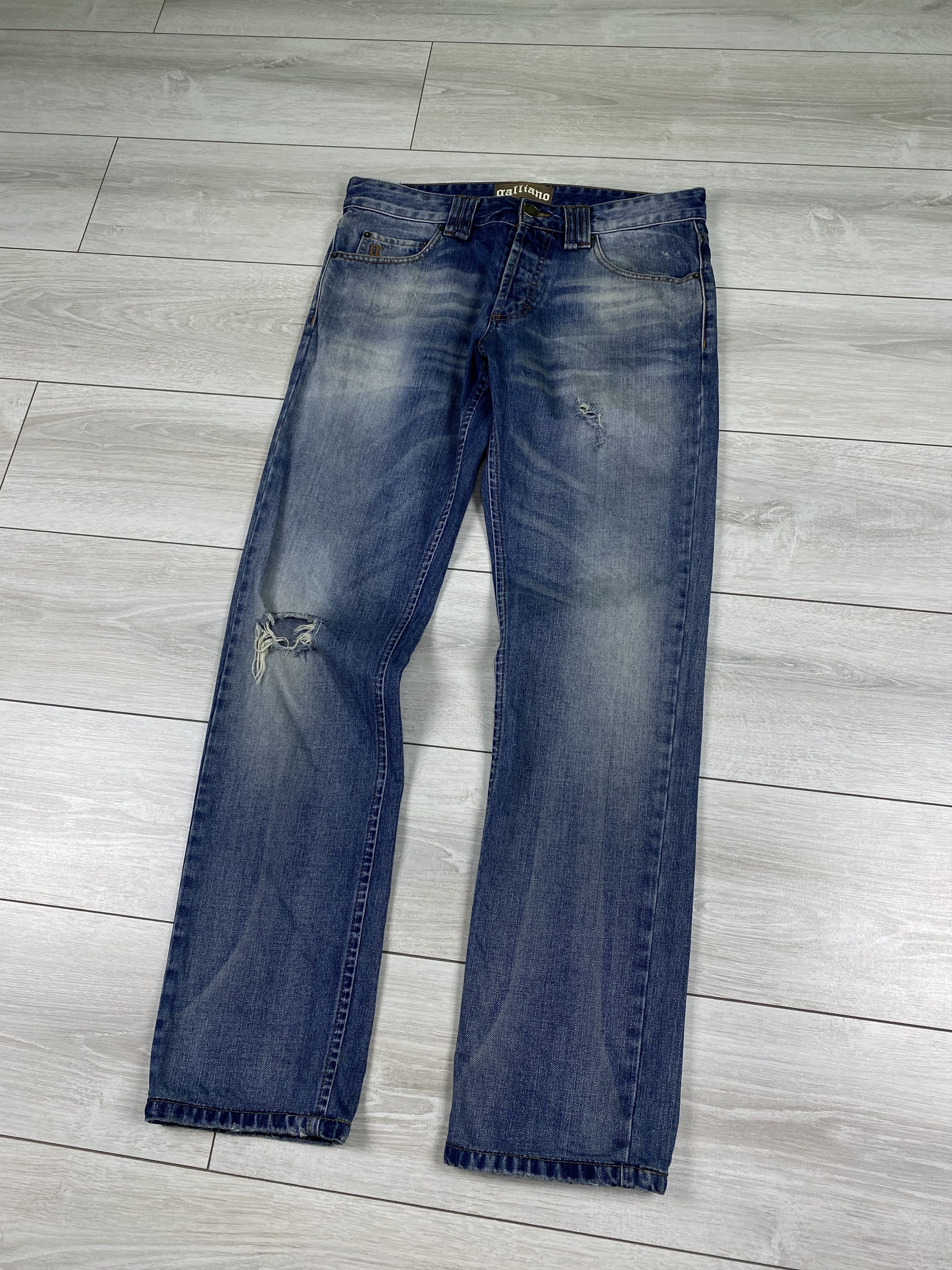 John Galliano Vintage John Galliano distressed straight jeans size 32 Size US 32 / EU 48 - 2 Thumbnail