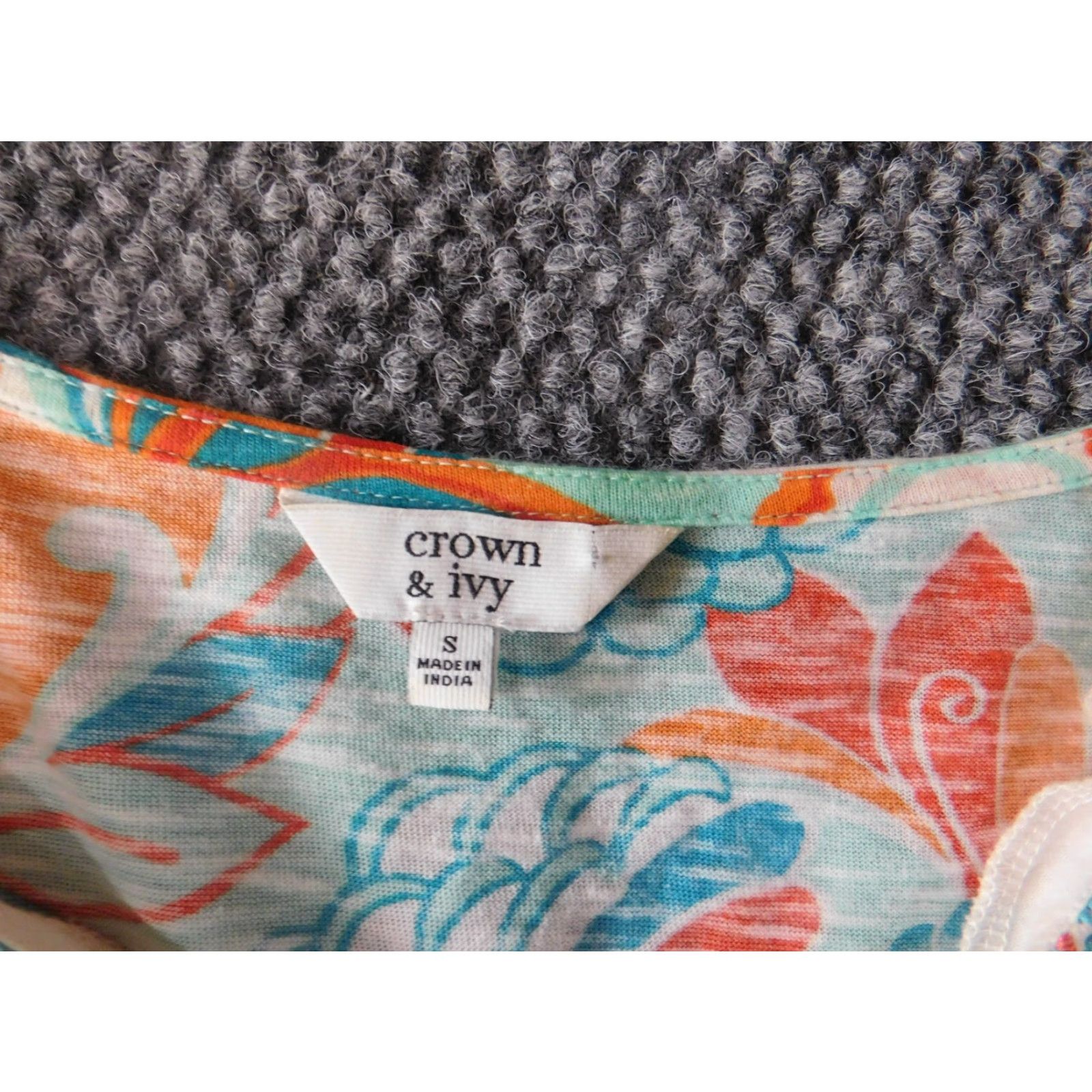 Vintage Crown & Ivy Womens Blouse Small blue floral top v-neck casual Size S / US 4 / IT 40 - 4 Thumbnail