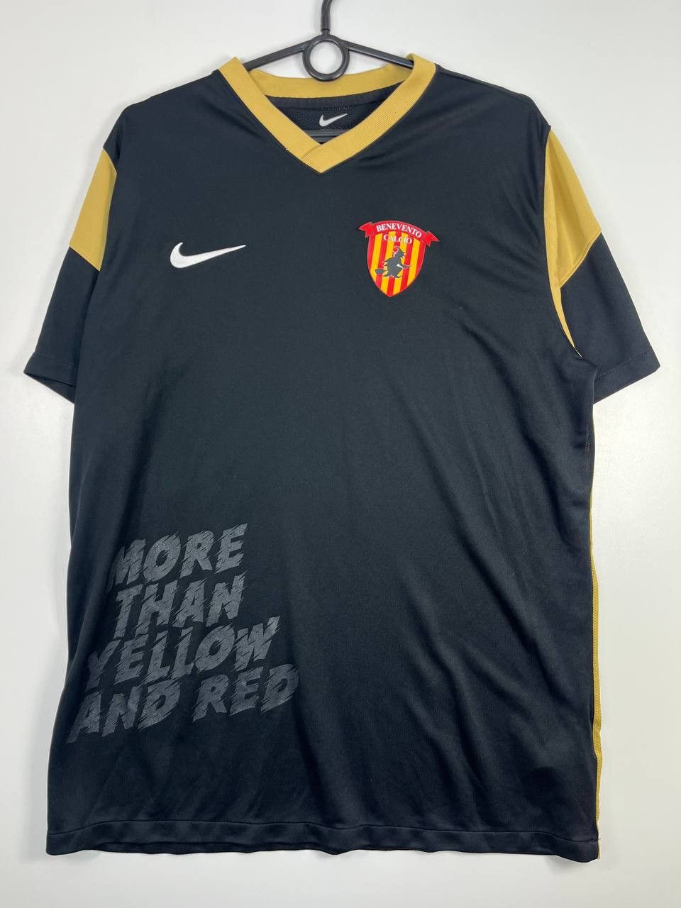 Nike Benevento Calcio Nike Training Shirt Football Mens Size XL Size US XL / EU 56 / 4 - 1 Thumbnail