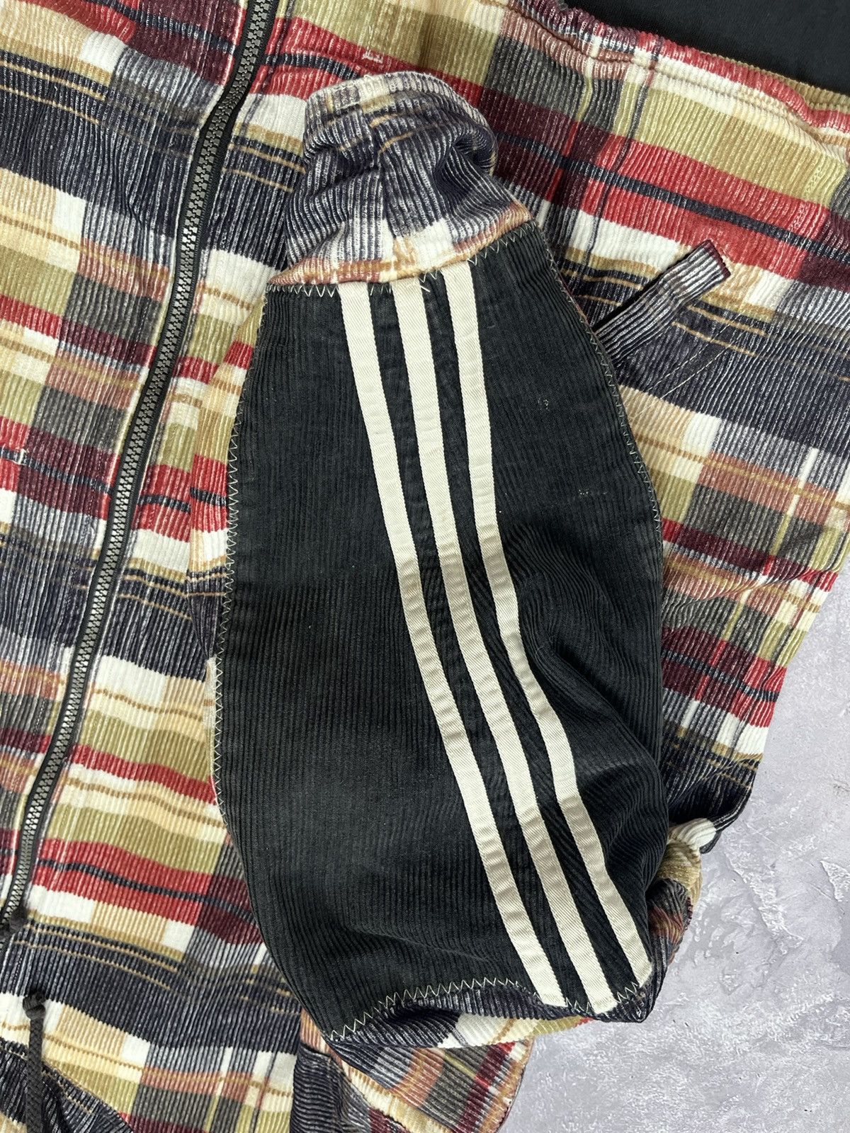 Adidas Vintage Adidas Reversible Corduroy Jacket Patchwork Boxy Fit Size US M / EU 48-50 / 2 - 4 Thumbnail
