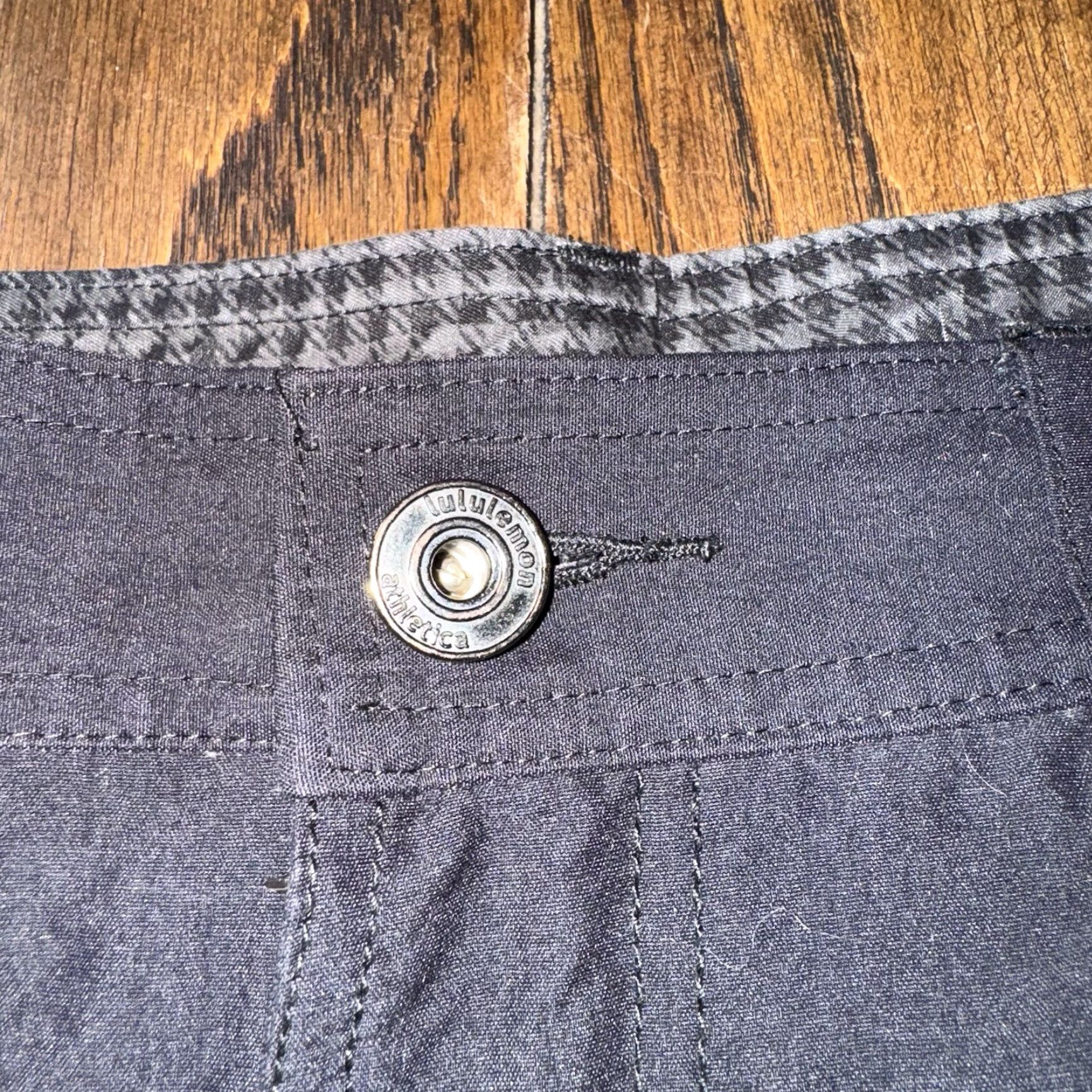 Lululemon Lululemon Athletica Men’s Shorts Black Waist 34 Inseam 10” CA 35801 RN 106259 Men Shorts 34 Black Beach Performance 10 Inseam Mens Size US 34 / EU 50 - 2 Thumbnail