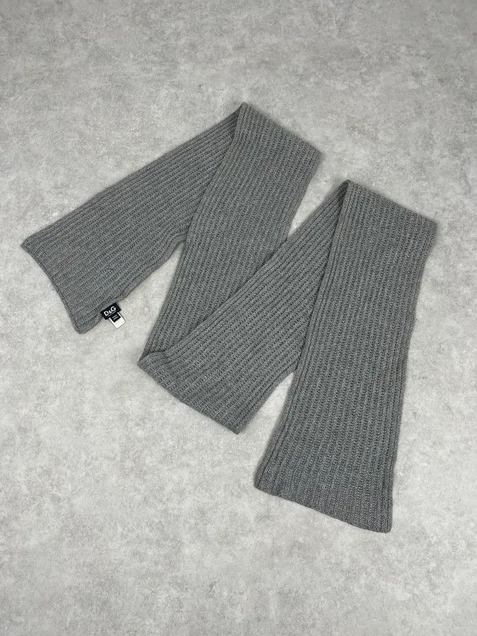 Dolce & Gabbana 2000s Dolce & Gabbana Grey Wool Classy Scarf Size ONE SIZE - 3 Thumbnail