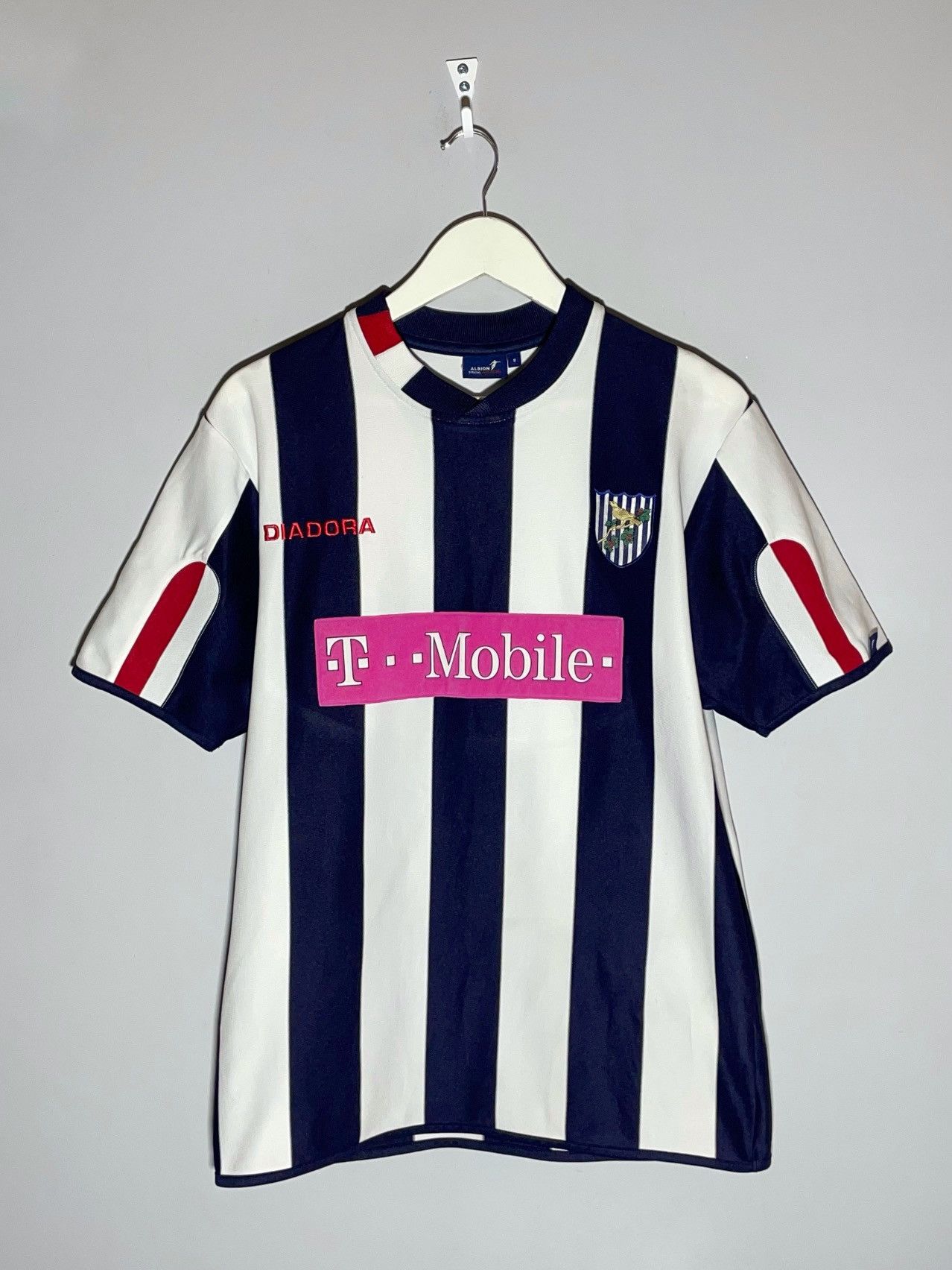 Diadora × Vintage West Bromwich Albion 2004/05 Home Diadora Football Shirt Size US S / EU 44-46 / 1 - 1 Thumbnail