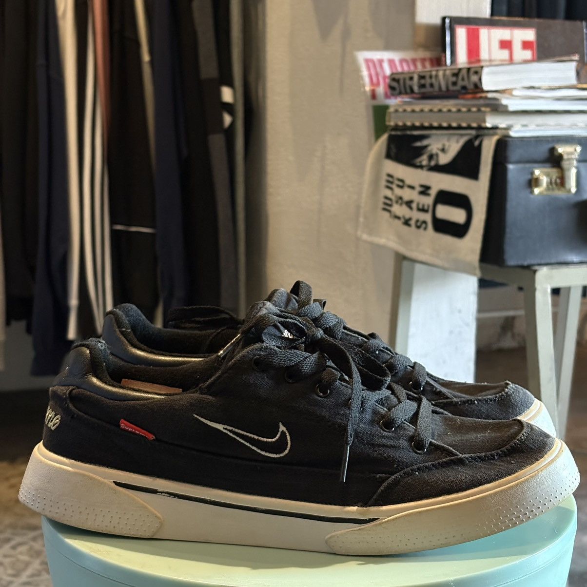Supreme Supreme Nike Sb GTS Size US 9.5 / EU 42-43 - 1 Thumbnail
