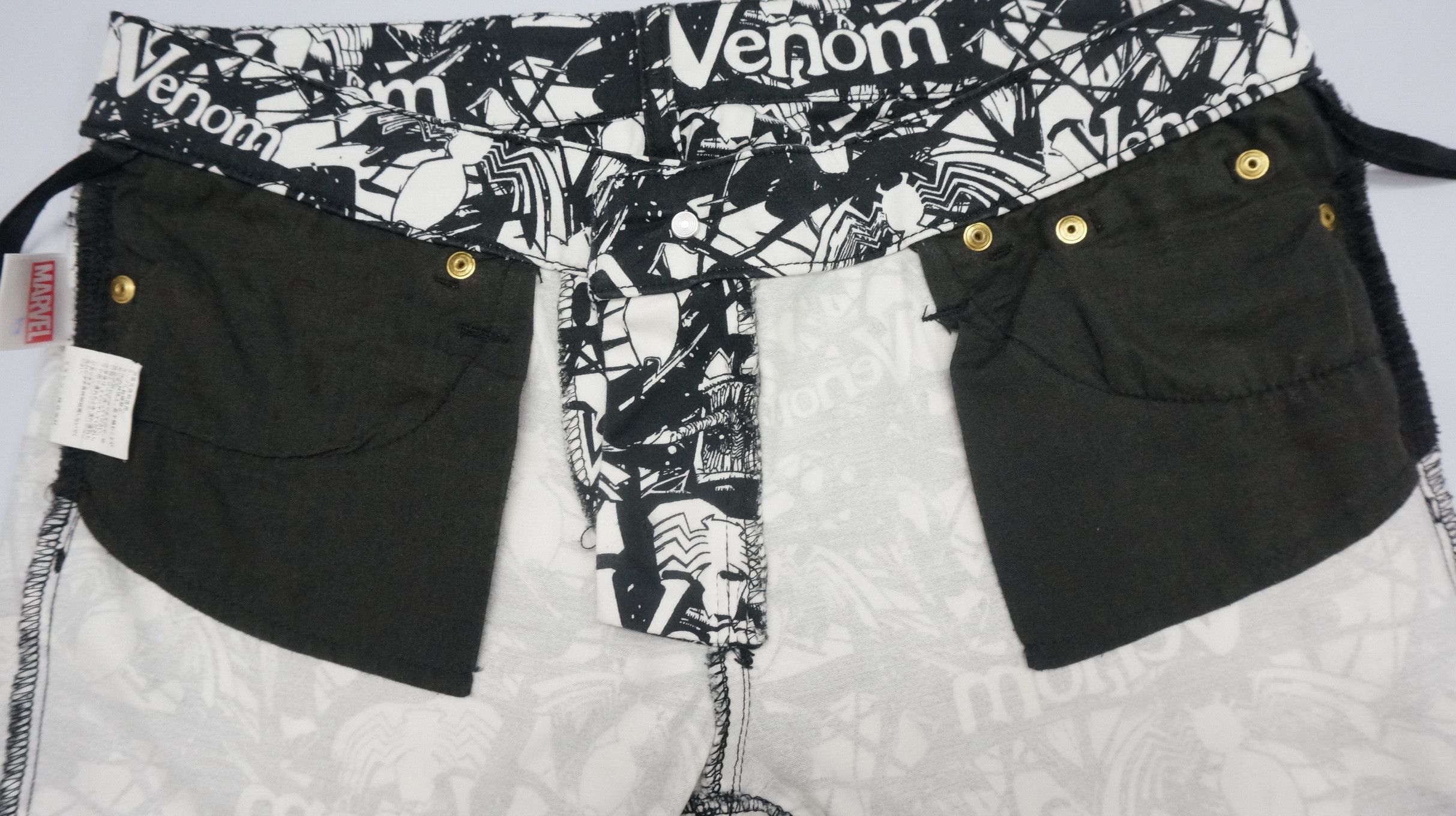 Marvel Comics Marvel VENOM Skinny Women Pants Size 29" - 16 Thumbnail