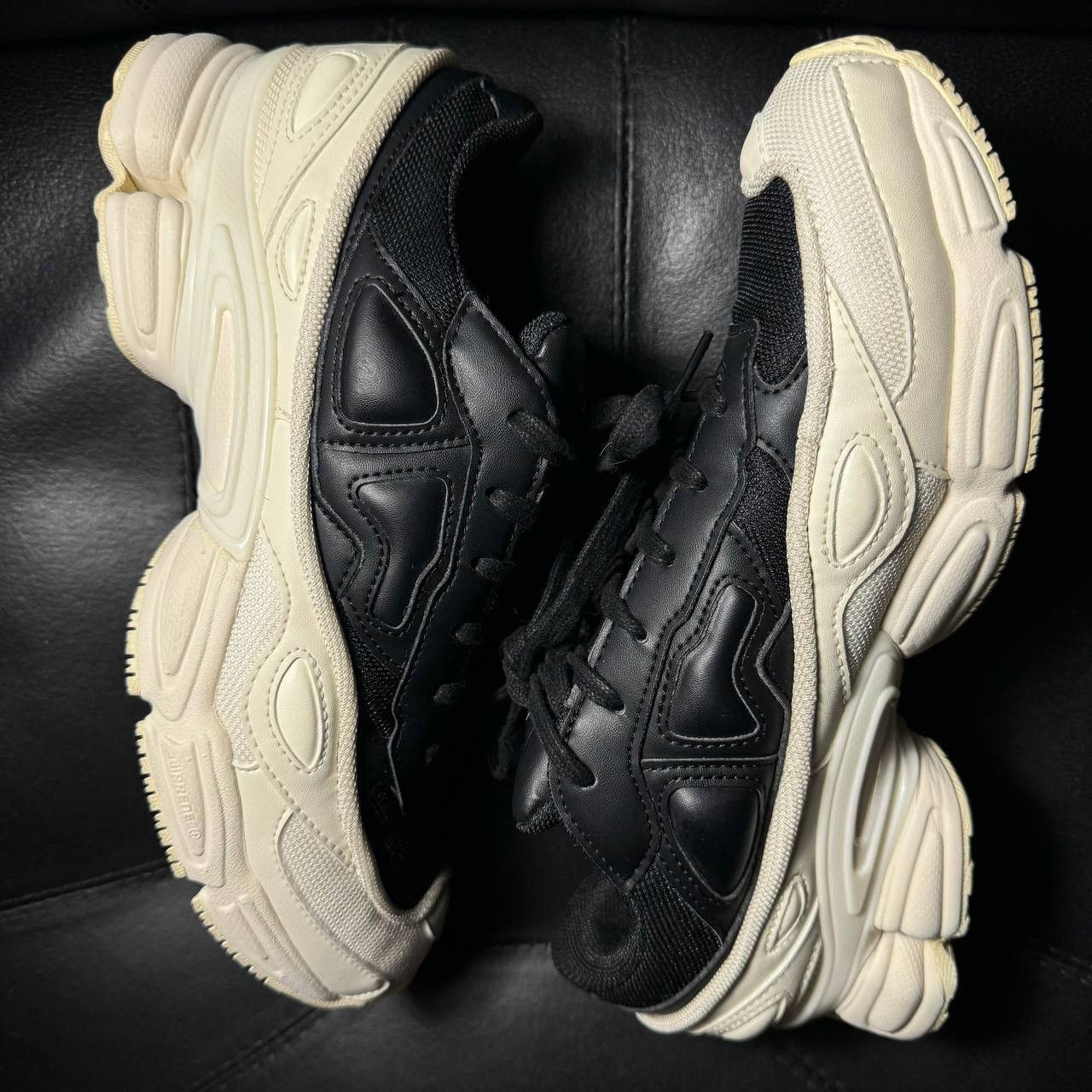 Adidas × Raf Simons Adidas Raf Simons ozweego Cream White FW18 Size US 7.5 / EU 40-41 - 4 Thumbnail