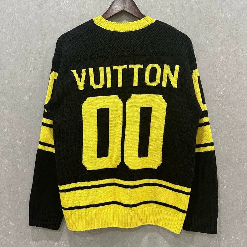 Louis Vuitton Louis Vuitton Letter Logo striped jacquard V-neck long-slee Size US XS / EU 42 / 0 - 2 Thumbnail
