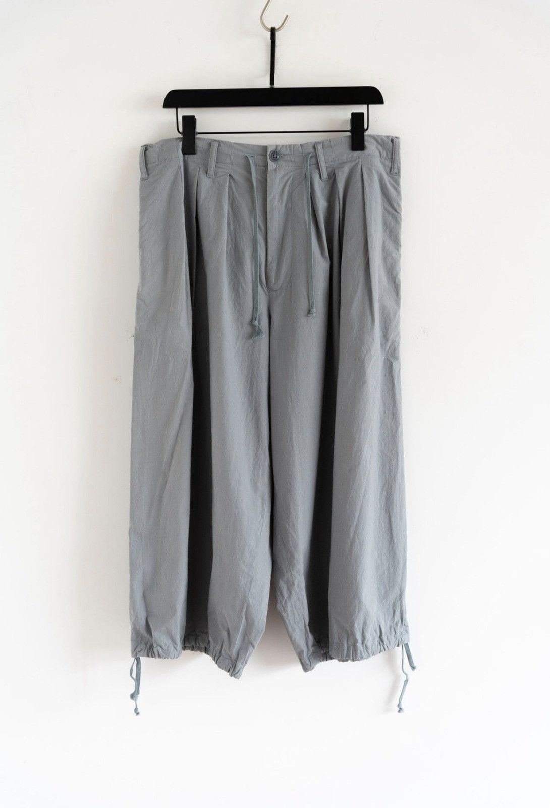 Yohji Yamamoto Yohji Yamamoto 18SS Haze Blue-Grey Balloon Pants J4 Size US 32 / EU 48 - 1 Thumbnail