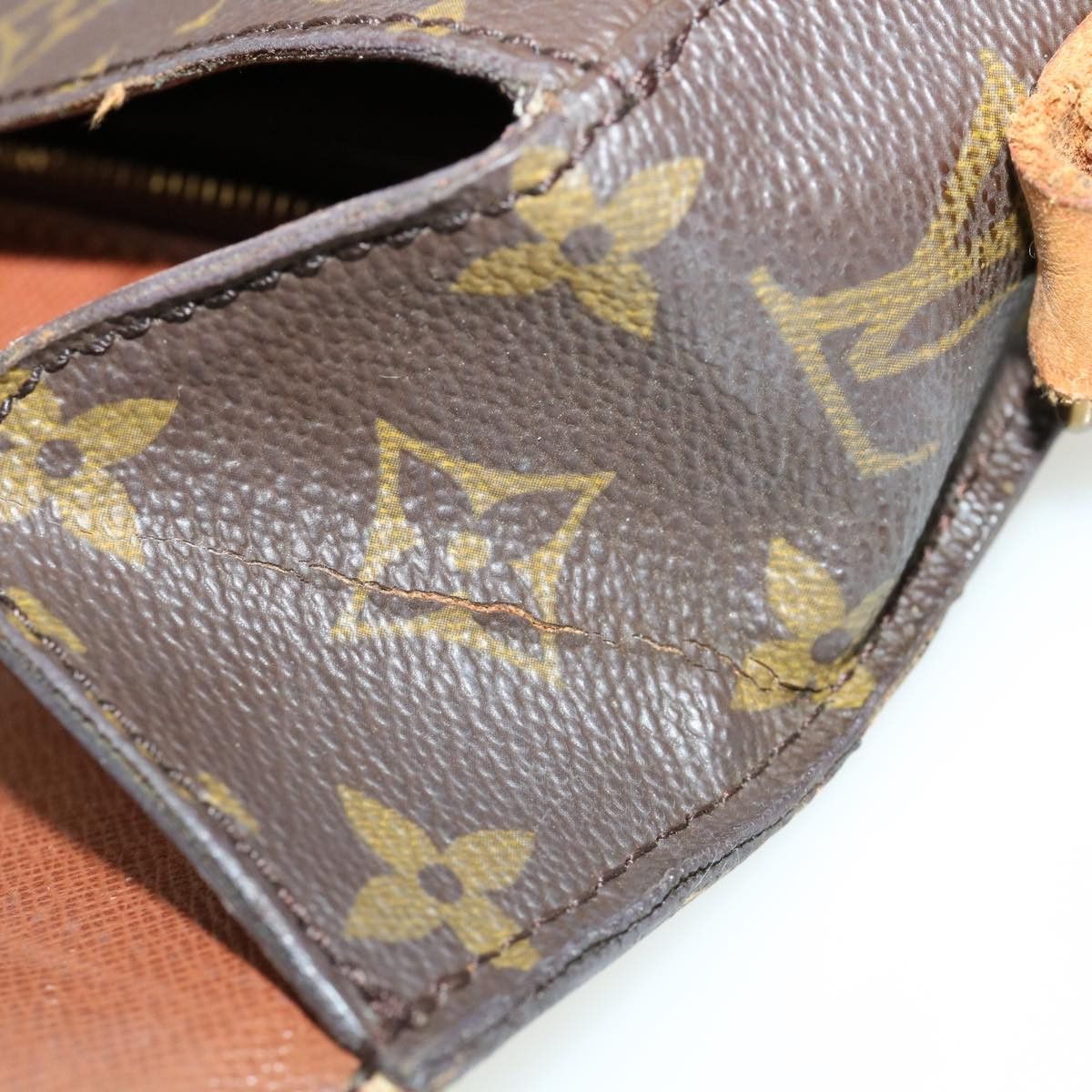 Louis Vuitton LOUIS VUITTON Monogram Saint Cloud GM Shoulder Bag M51242 Size ONE SIZE - 8 Thumbnail