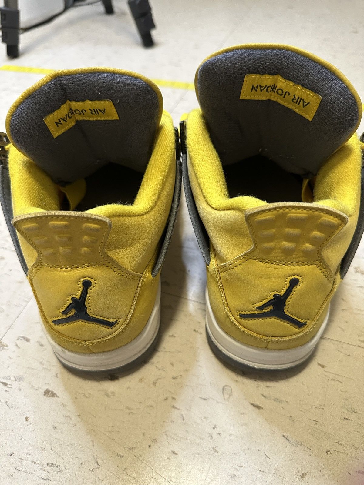 Jordan Brand × Nike Air Jordan 4 Lightning Size US 10.5 / EU 43-44 - 4 Thumbnail