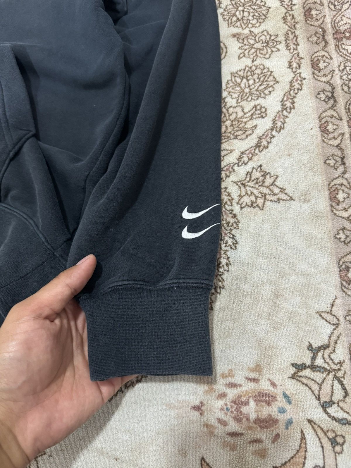 Nike × Vintage Rare Nike Swoosh Big Spellout Hoodie Size US L / EU 52-54 / 3 - 5 Thumbnail
