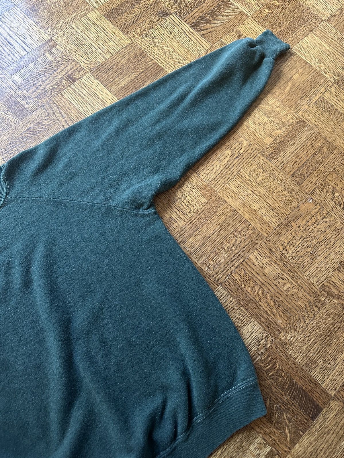Vintage Vintage Blank Raglan Cut Crewneck Sweatshirt Size US M / EU 48-50 / 2 - 4 Thumbnail