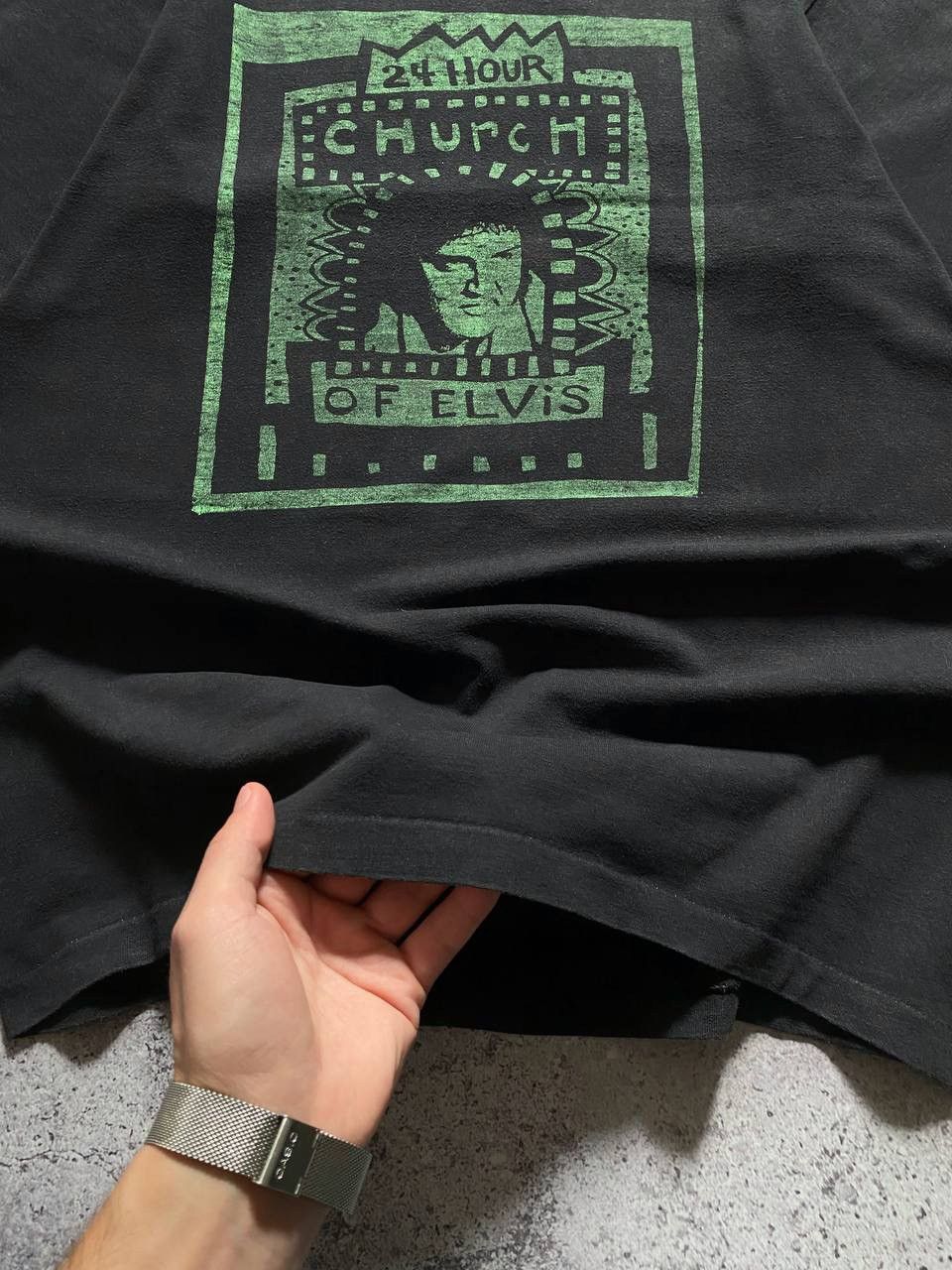 Vintage VINTAGE 90s ELVIS PRESLEY 24 HOUR CHURCH GALLERY T SHIRT Size US L / EU 52-54 / 3 - 6 Thumbnail