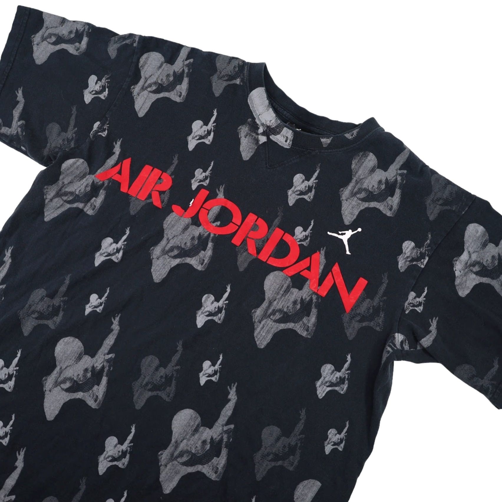 Nike VINTAGE Nike Air Jordan T Shirt Mens Medium Black Allover Print Graphic Shirt 90s Size US M / EU 48-50 / 2 - 2 Thumbnail