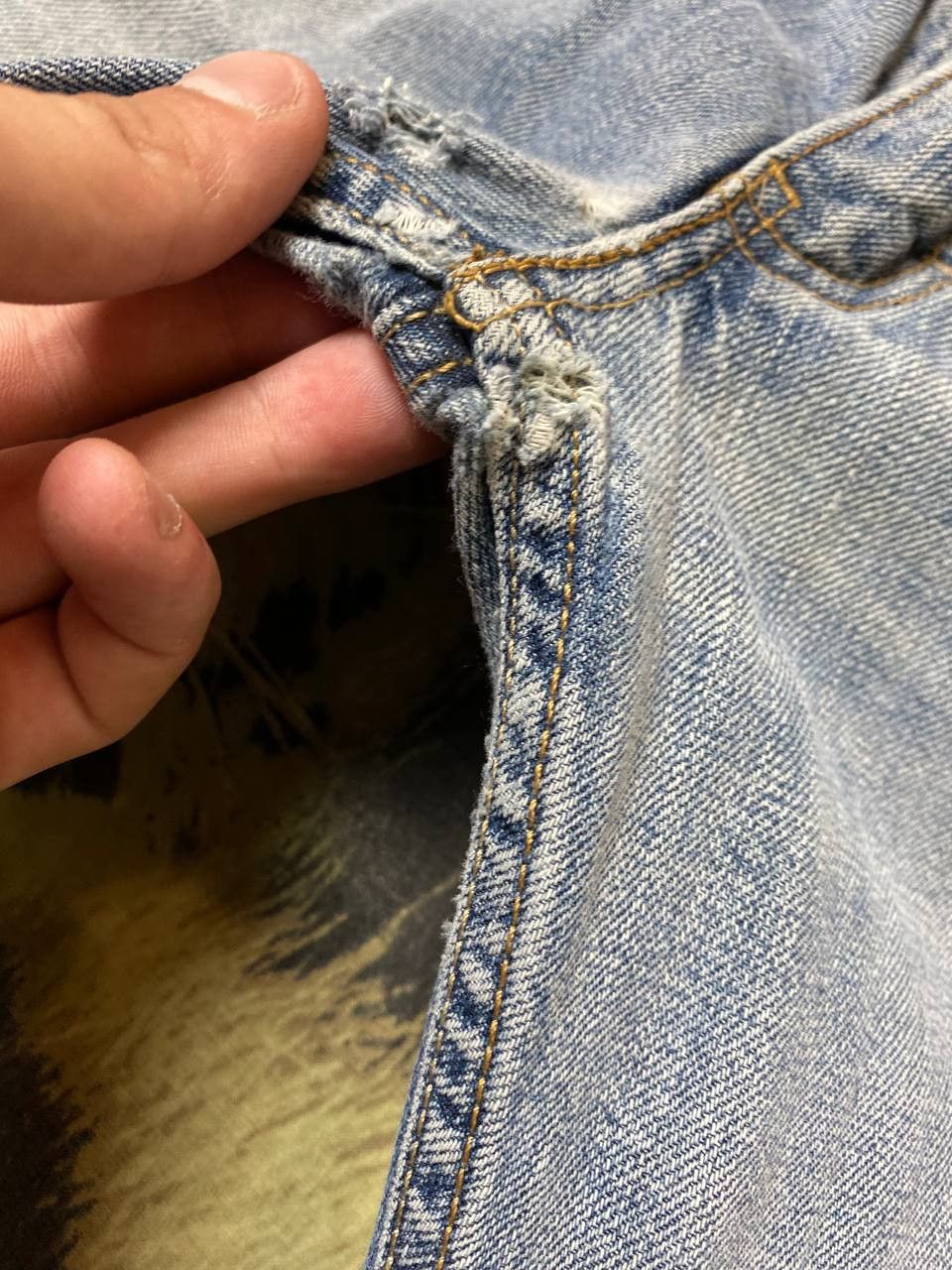 Levi's × Vintage Vintage Levi’s Distressed 505 Jeans Size US 34 / EU 50 - 13 Thumbnail