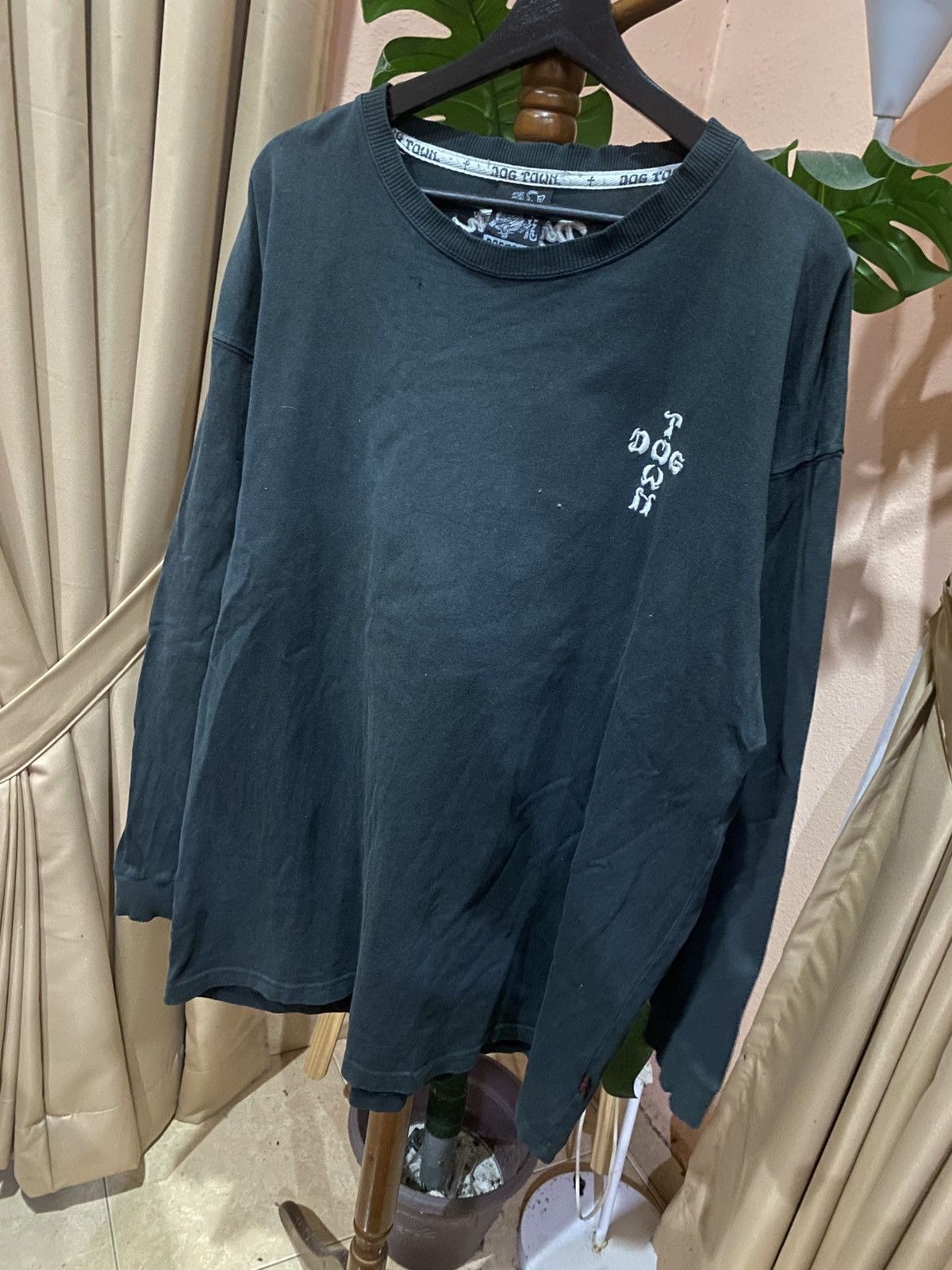 Dogtown Dogtown Black Dragon Cross Graphic Long Sleeve T-Shirt Size US XL / EU 56 / 4 - 6 Thumbnail