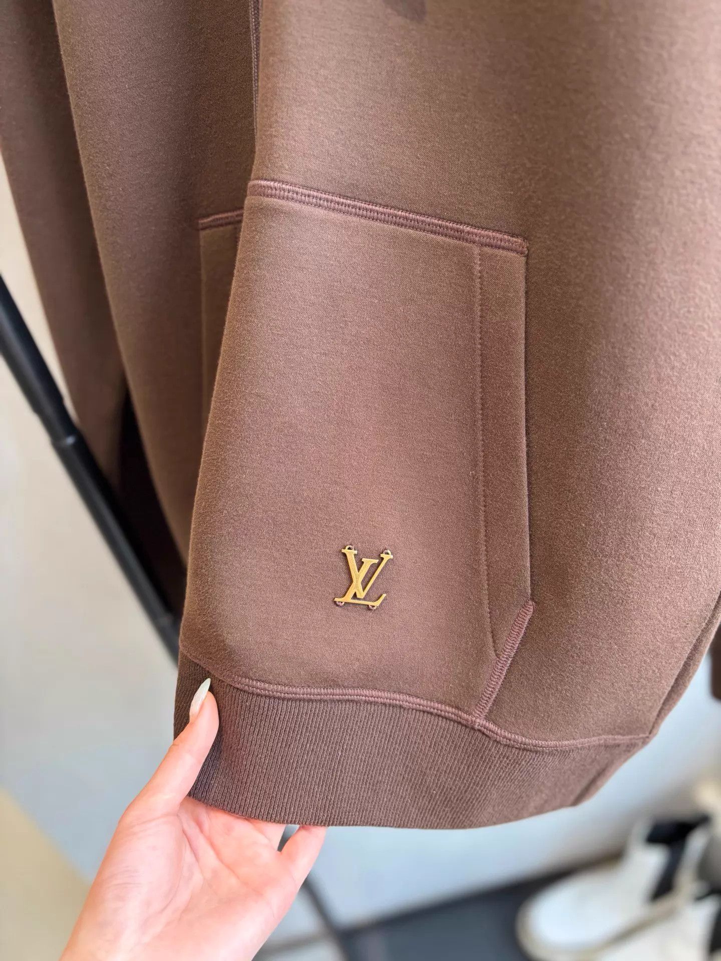 Louis Vuitton LV 24 Carat dark brown turquoise hoodie M new w/tags Size US M / EU 48-50 / 2 - 3 Thumbnail