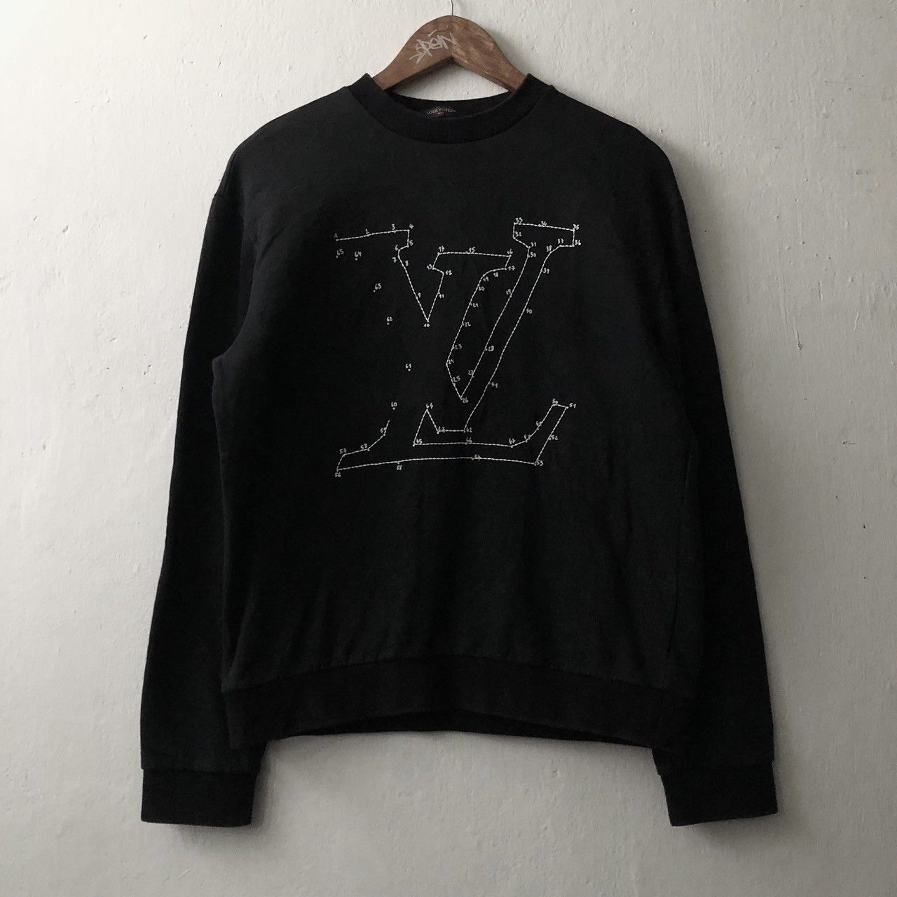 Image of Louis Vuitton Louis Vuitton Stitch Print Embroidered in Black, Men's (Size XS)