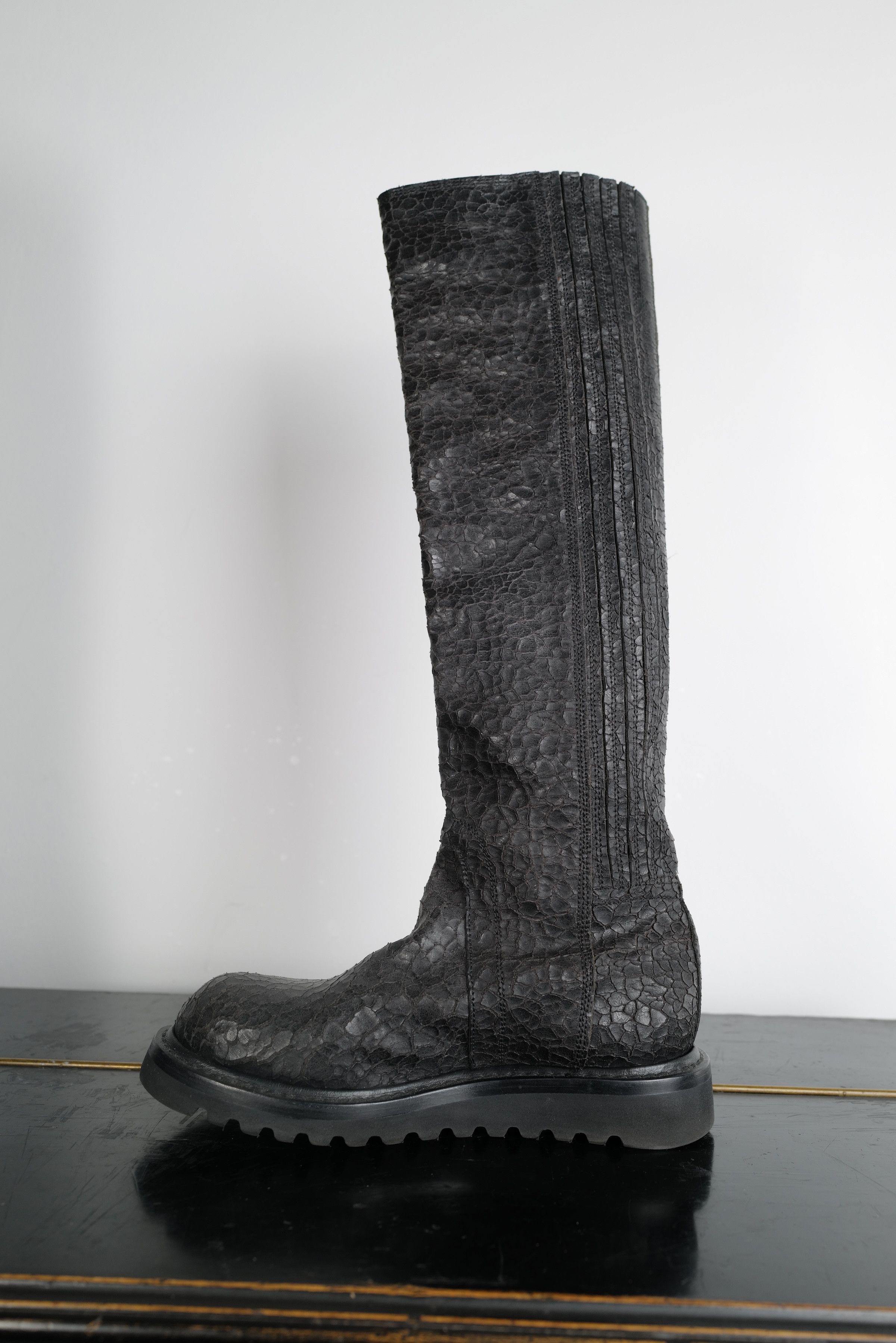 Rick Owens Rick Owens Cracked Leather Knee Boots Size US 7 / IT 37 - 13 Thumbnail