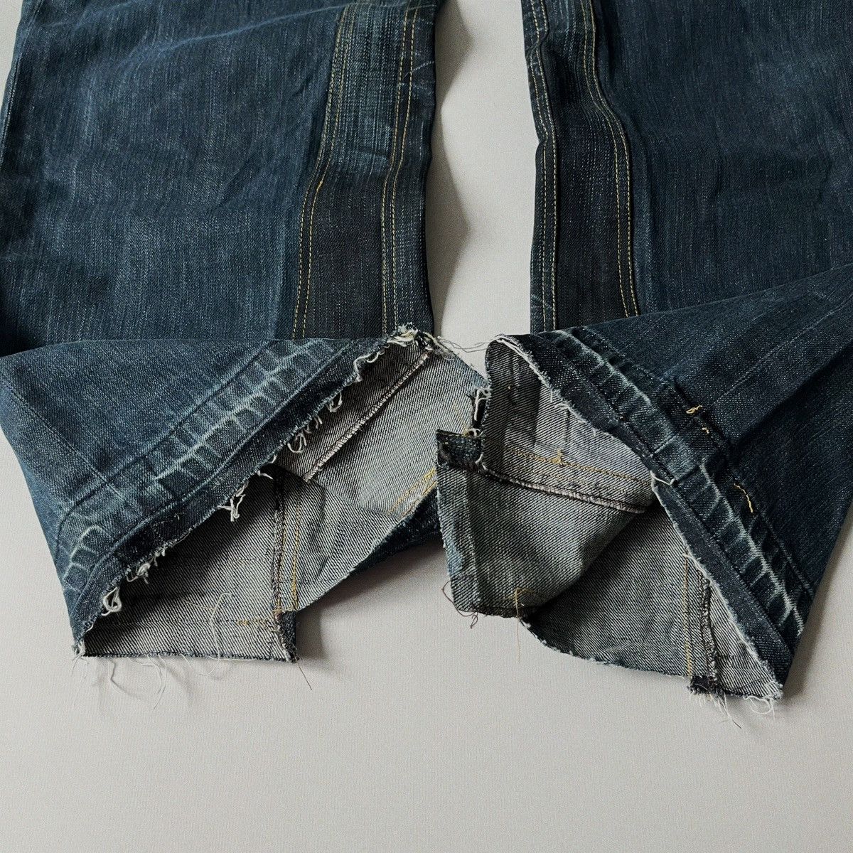 Designer × Japanese Brand × Louis Vuitton Rare 1/1 Deconstructed Louis Vuitton Jeans Size US 32 / EU 48 - 4 Thumbnail