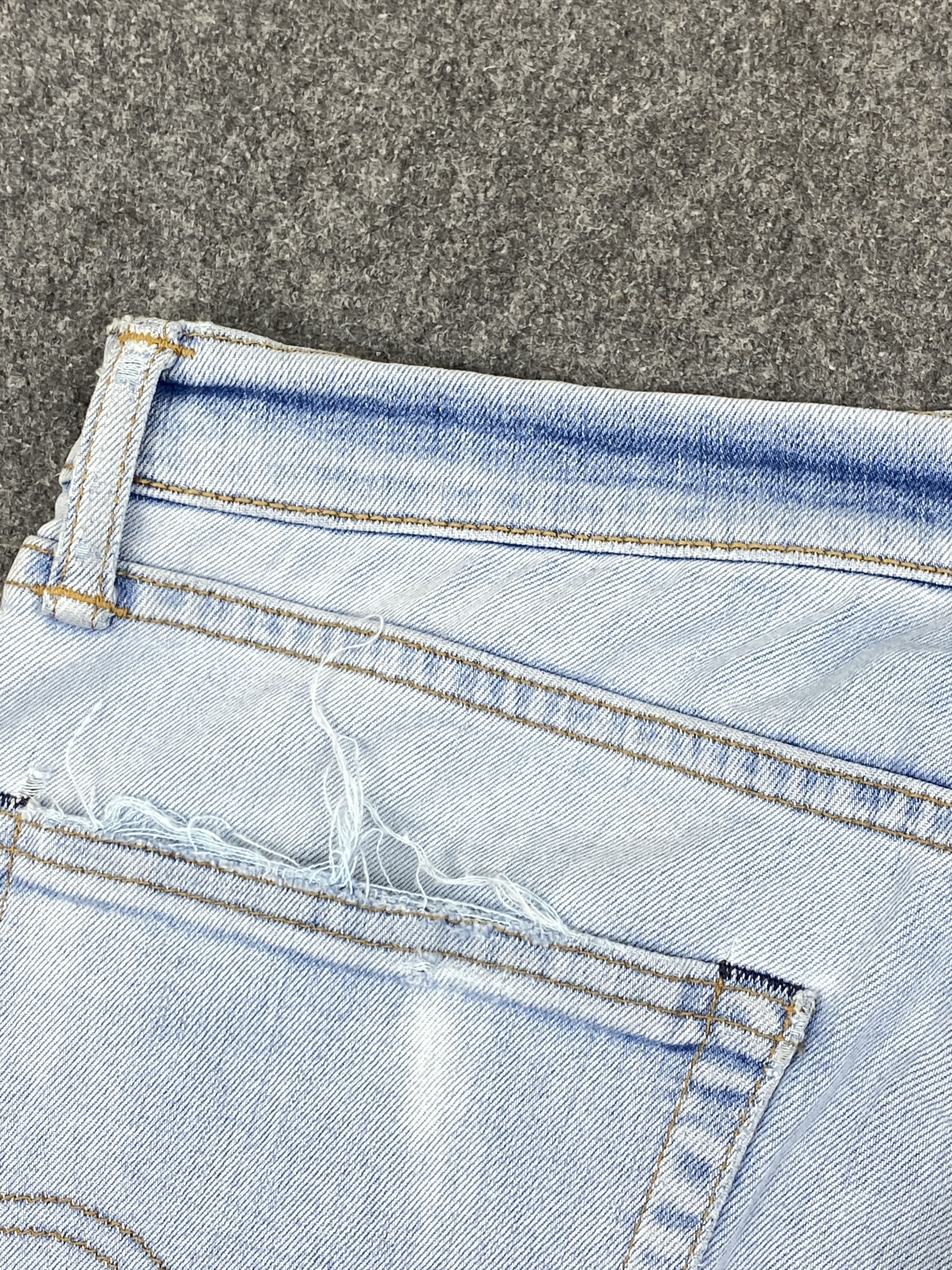 Levi's Light Blue Vintage Levi's 505 Jeans DP2824 Size US 32 / EU 48 - 18 Thumbnail