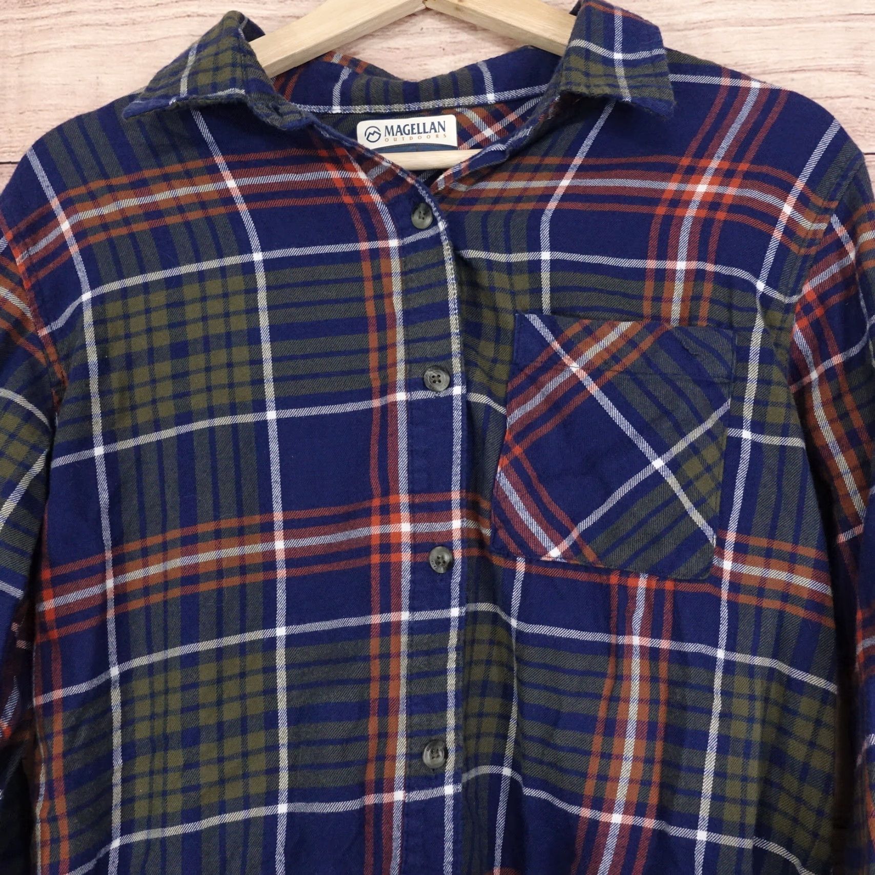 Vintage Vintage Magellan Outdoors Women's Long Sleeve Plaid Flannel Button-Down Shirt, Size M, Blue, Casual Autumn Winter Size M / US 6-8 / IT 42-44 - 2 Thumbnail