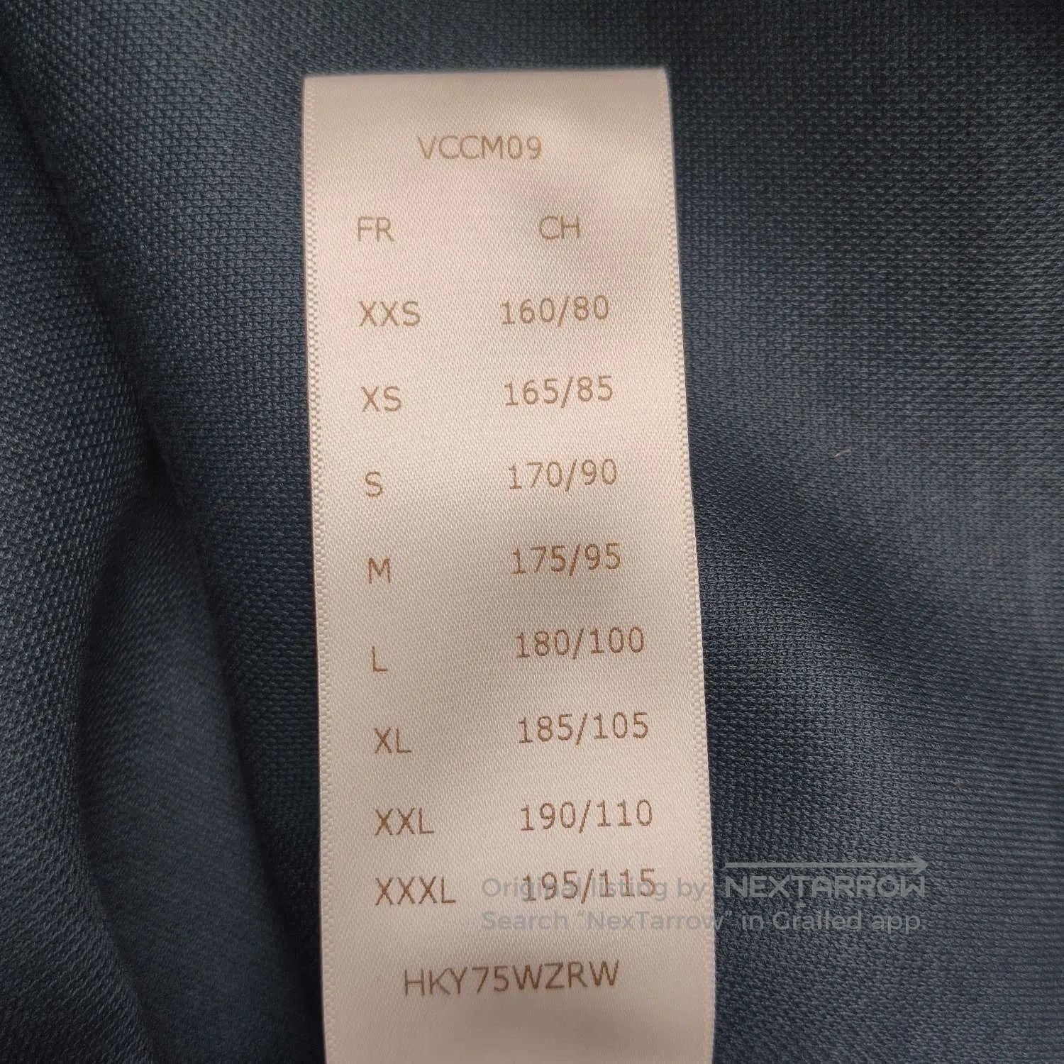 Louis Vuitton Louis Vuitton XS Monogram Crewneck Long. Size US XS / EU 42 / 0 - 4 Thumbnail