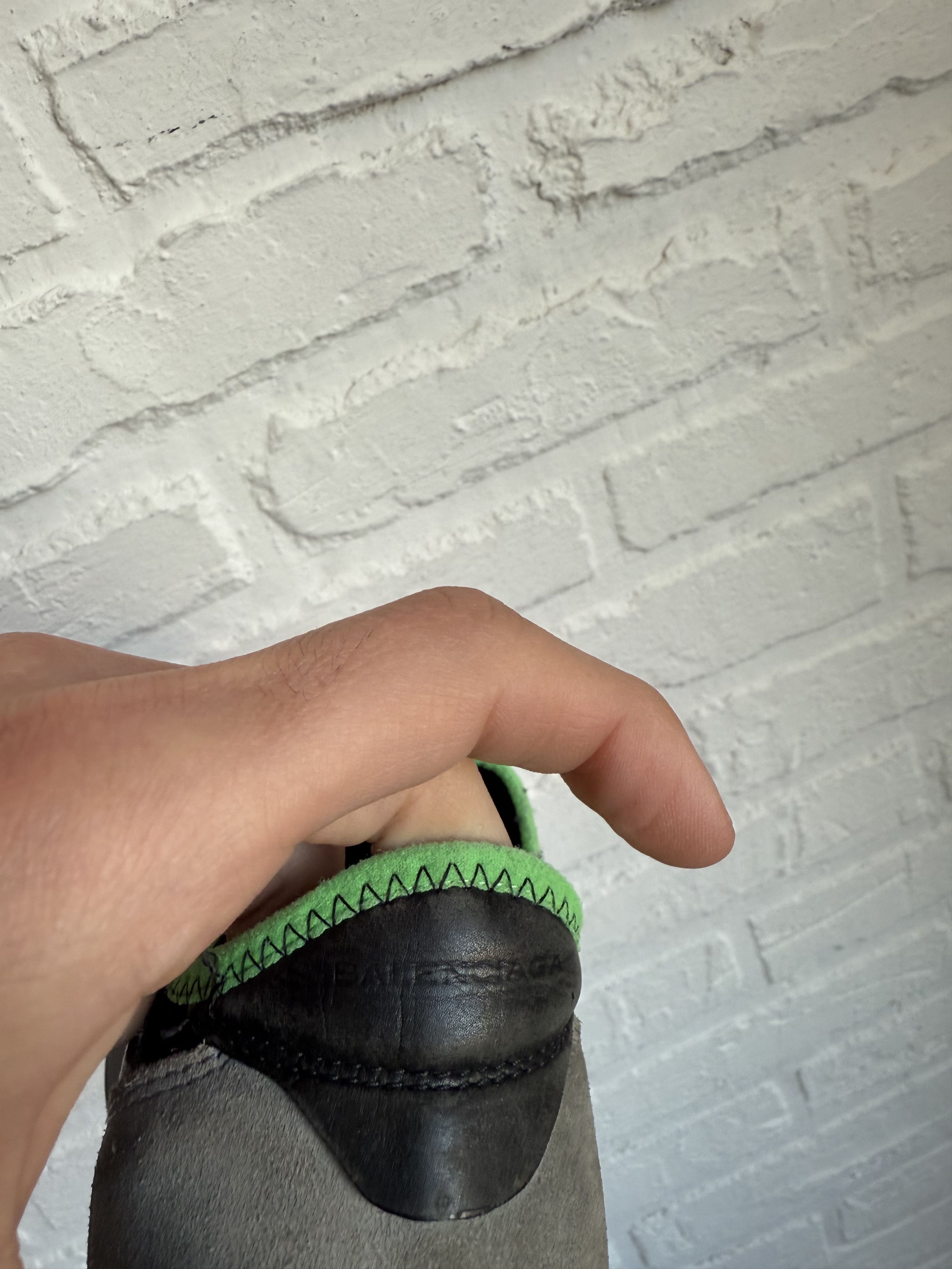 Balenciaga Balenciaga race runner black green sneakers Size US 6.5 / EU 39-40 - 6 Thumbnail