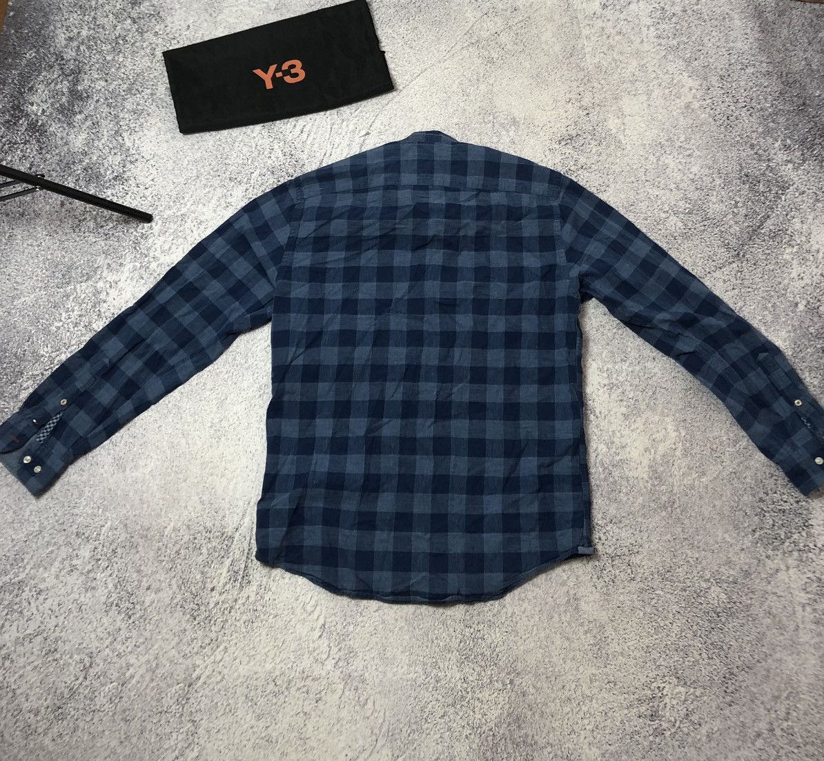 Tommy Hilfiger × Vintage Men’s shirt Tommy Hilfiger size L Size US L / EU 52-54 / 3 - 5 Thumbnail
