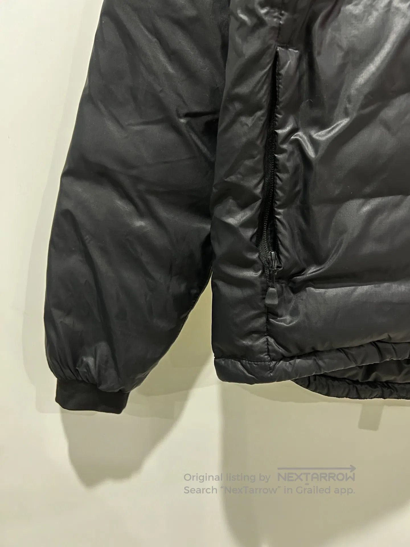 Canada Goose Canada Goose Sleeve tag, front chest pocket, down jacket| Size US L / EU 52-54 / 3 - 4 Thumbnail