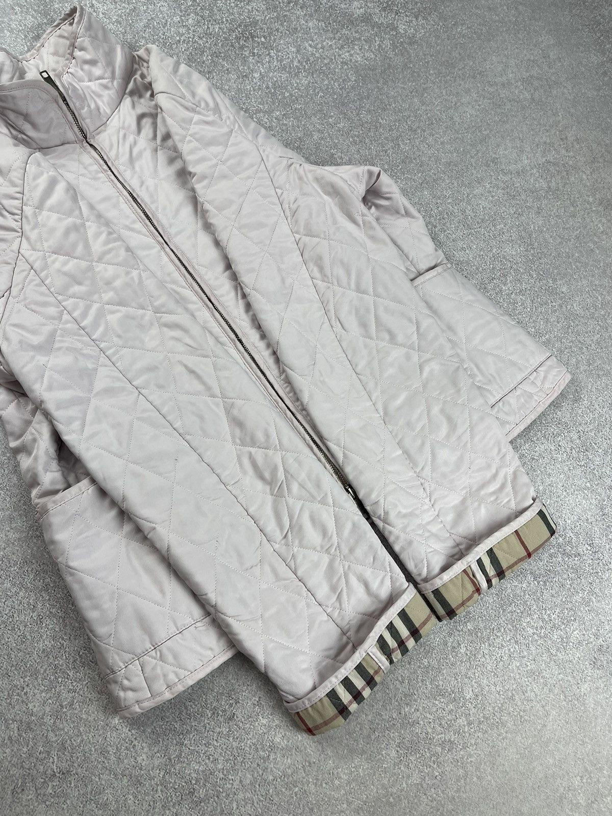 Burberry Vintage Burberry Quilted Zip Jacket Women’s Light Pink Size L / US 10 / IT 46 - 24 Thumbnail