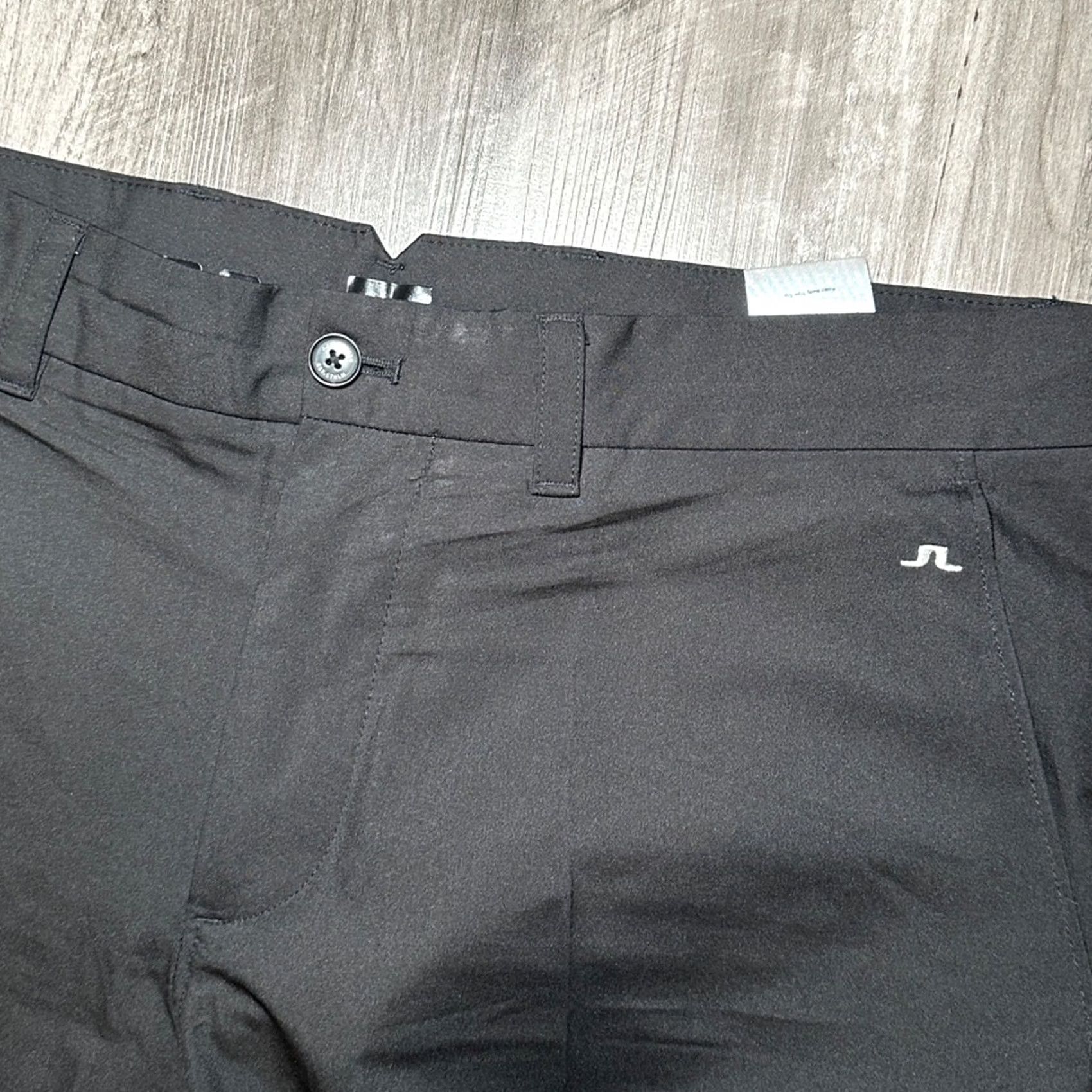 J.Lindeberg VINTAGE J.Lindeberg Regular Fit Lightweight Performance Golf Pants Chino Men 32 Regular Black 32x32 Size US 32 / EU 48 - 6 Thumbnail