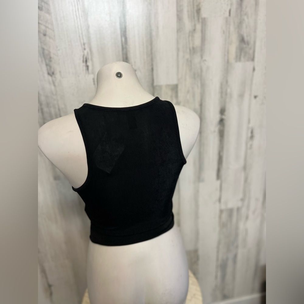 Forever 21 Forever 21 Black Cutout Sleeveless Crop Top Size Small Stret Size S / US 4 / IT 40 - 5 Thumbnail