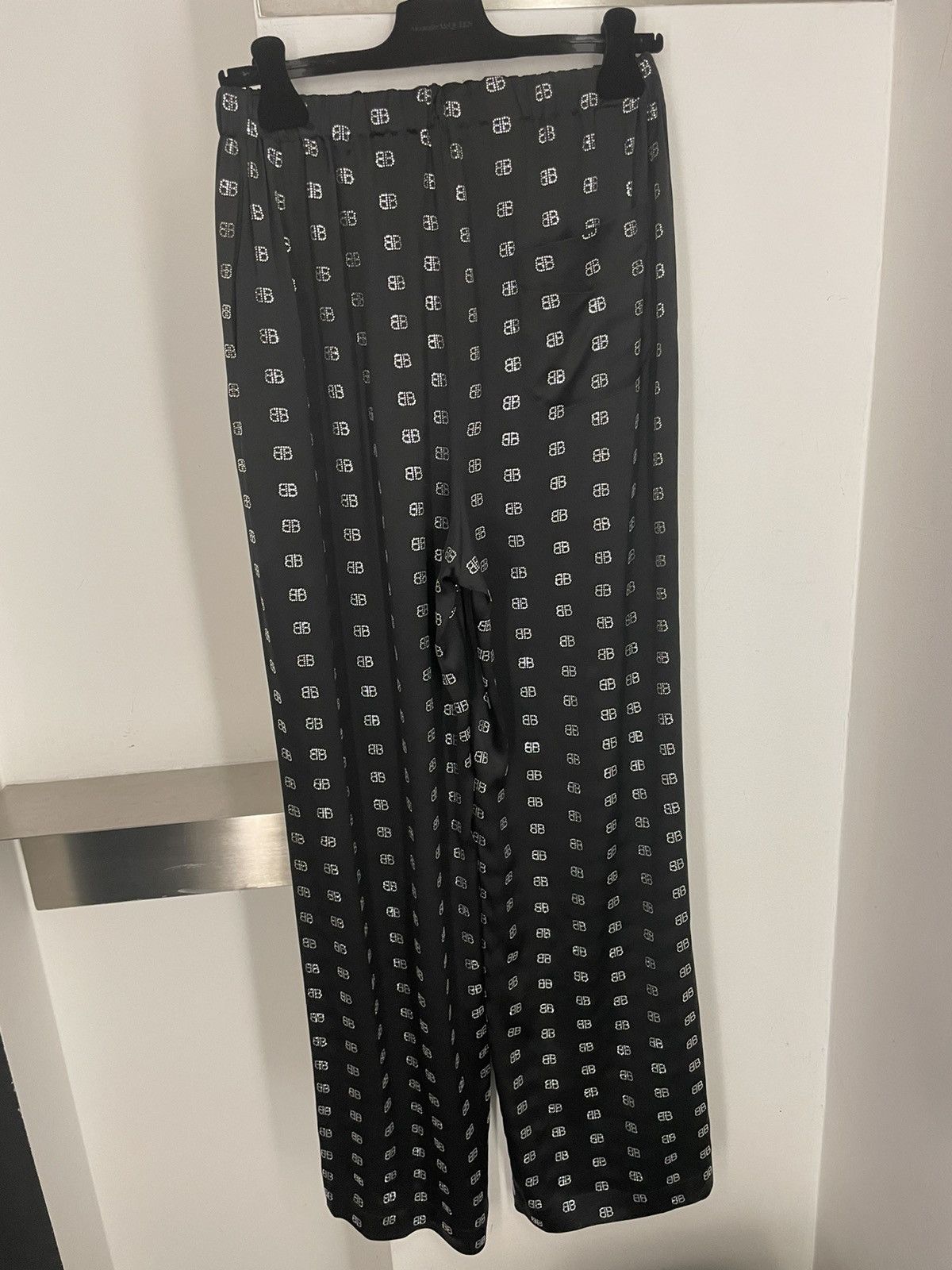 Balenciaga RHINESTONE-EMBELLISHED PYJAMA PANTS Size 25" / US 0 / IT 36 - 3 Thumbnail