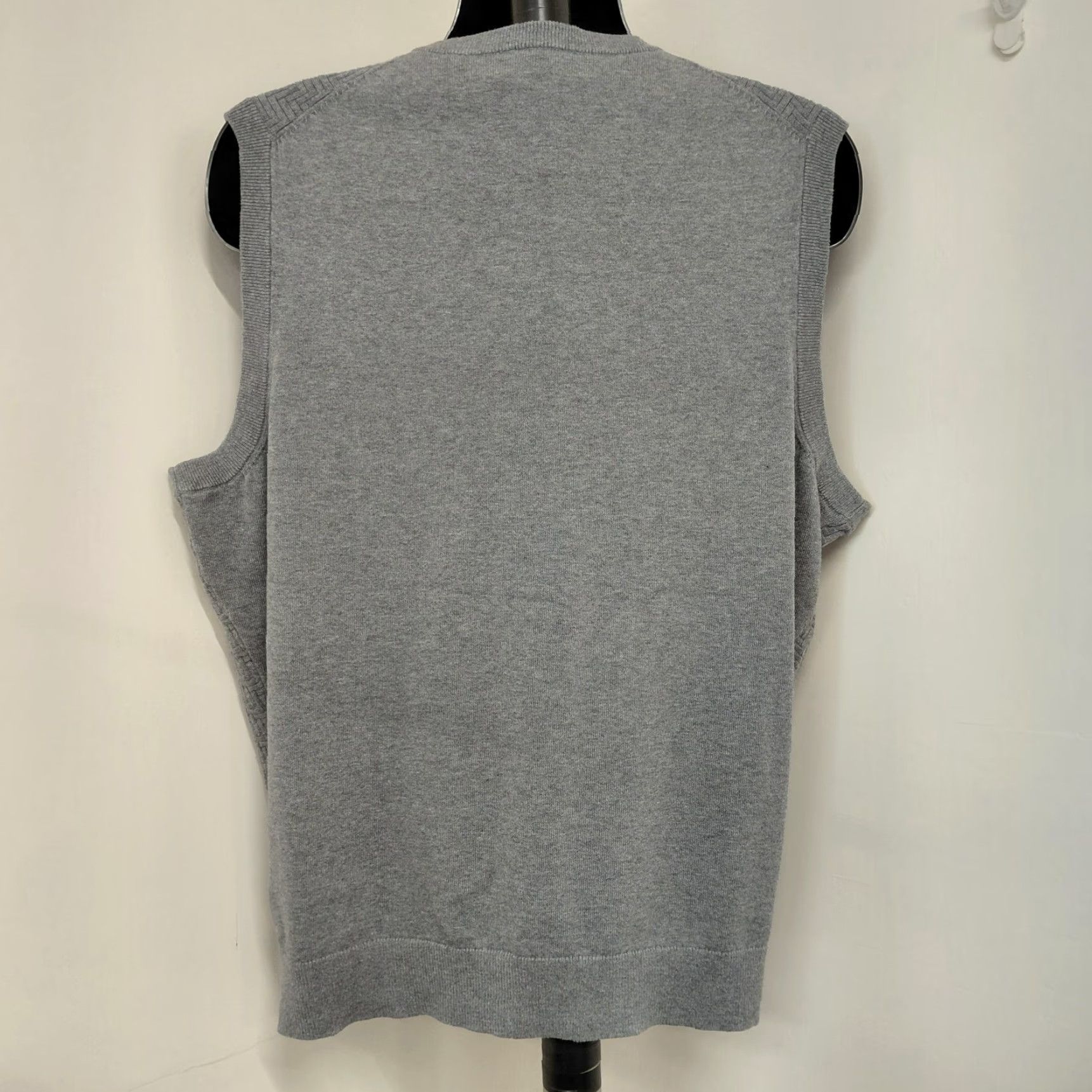 Roundtree & Yorke Rountree & Yorke Sweater Vest Mens Large Heather Grey 100% Cotton Classic Knit Vest, V-Neck, Sleeveless, Cable-Knit, Regular Fit, All Seasons, Gray Size US L / EU 52-54 / 3 - 5 Thumbnail