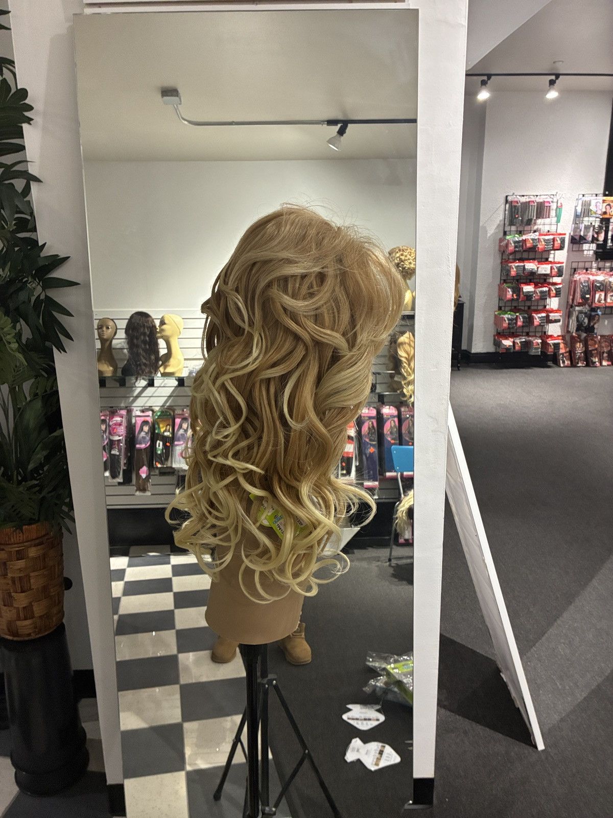 Other Tess wigs Size ONE SIZE - 1 Thumbnail