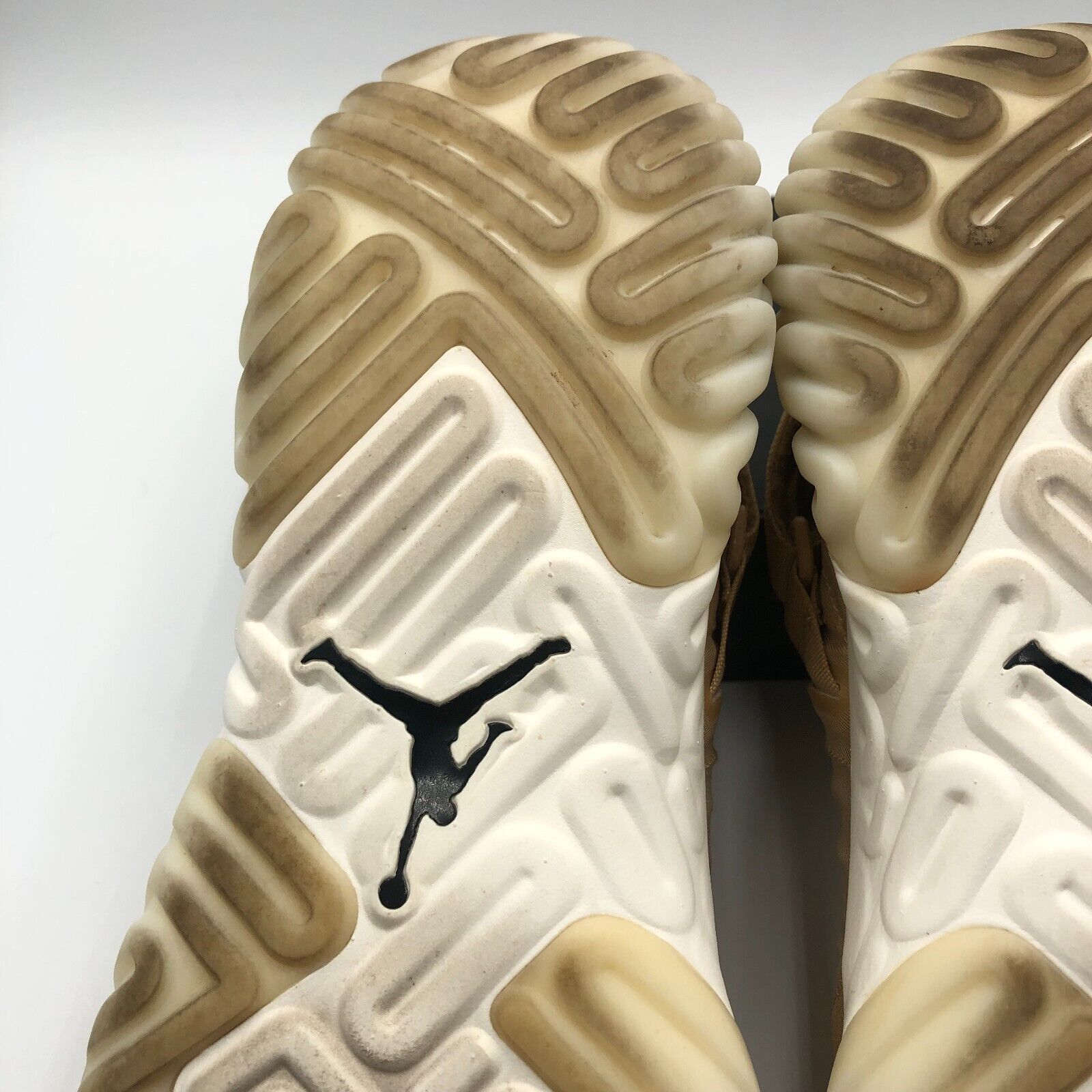 Jordan Brand Size 11.5 - Jordan Proto React Light Cream Size US 11.5 / EU 44-45 - 19 Thumbnail