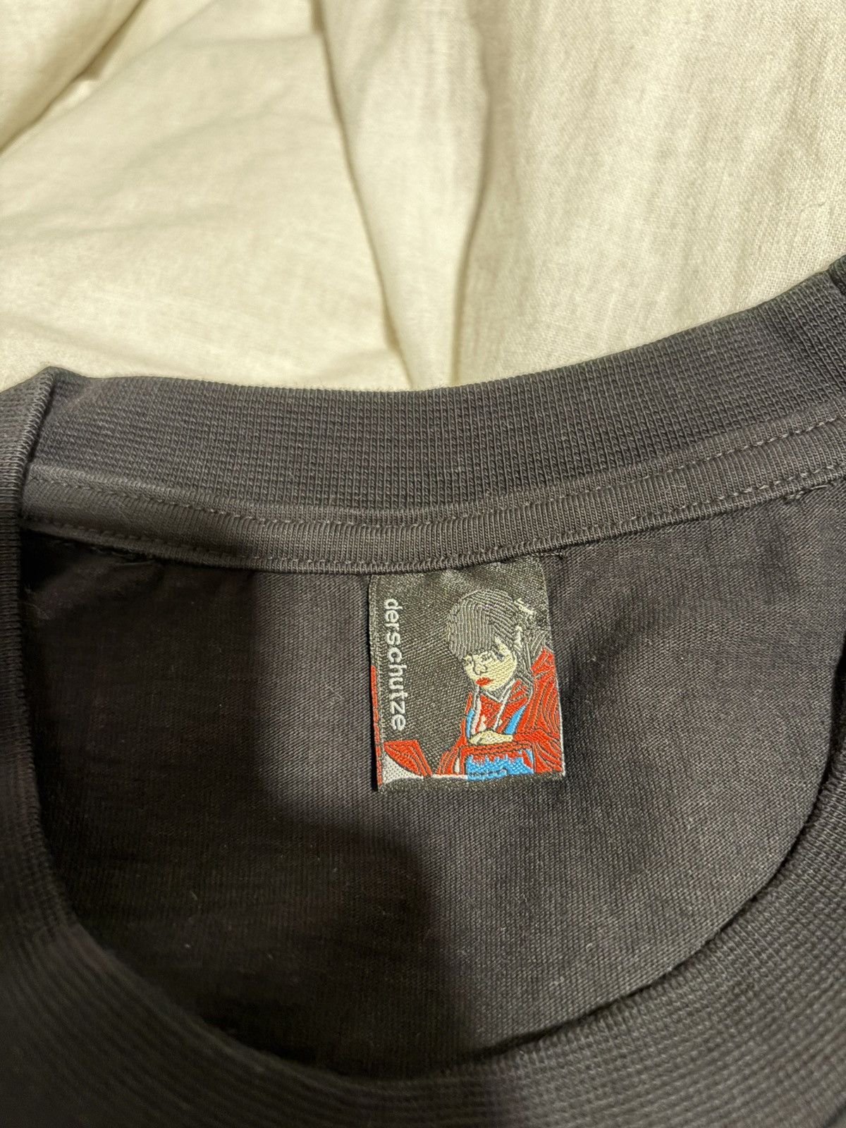 Derschutze Derschutze Tee Size US XL / EU 56 / 4 - 2 Thumbnail