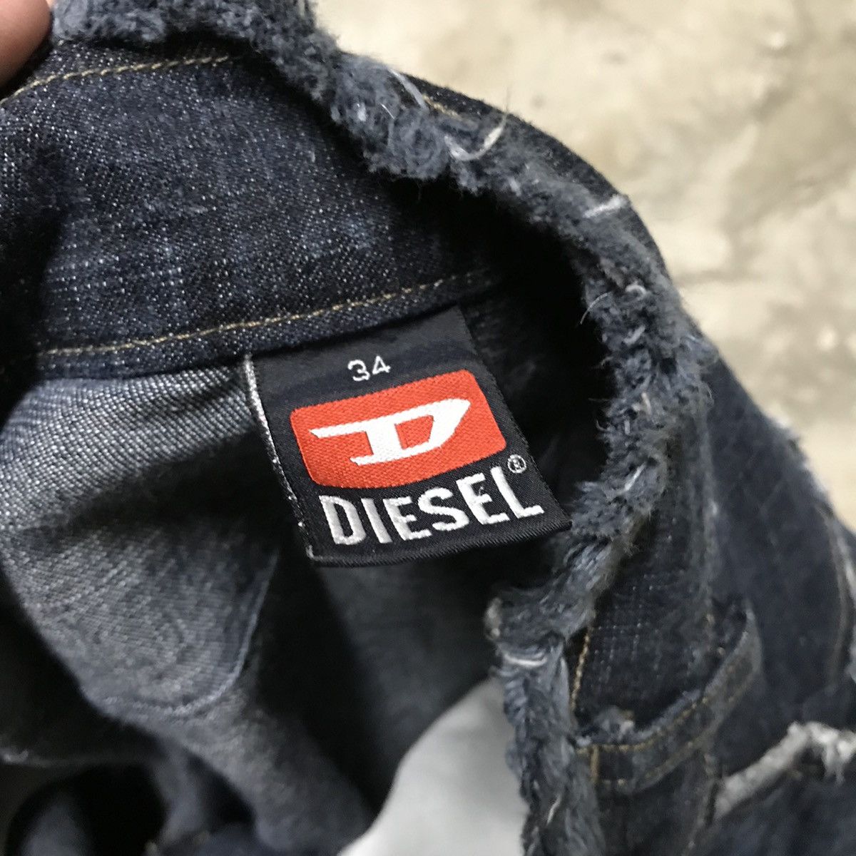 Diesel × Vintage Crazy Vintage Y2K Diesel Baggy Wide Leg Distressed Jeans Size US 34 / EU 50 - 12 Thumbnail