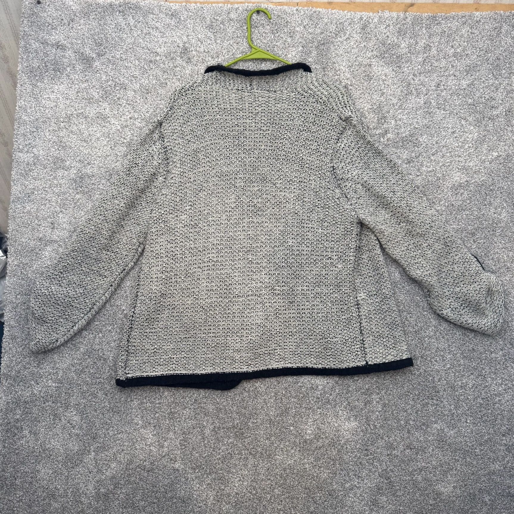 Tudor VINTAGE Tudor Court Sweater Cardigan Open Front 80s 90s Lagenlook Plus 1X Gray Wool Blend Acrylic Knit Long Sleeve Button Strap Womens Size XL / US 12-14 / IT 48-50 - 8 Thumbnail
