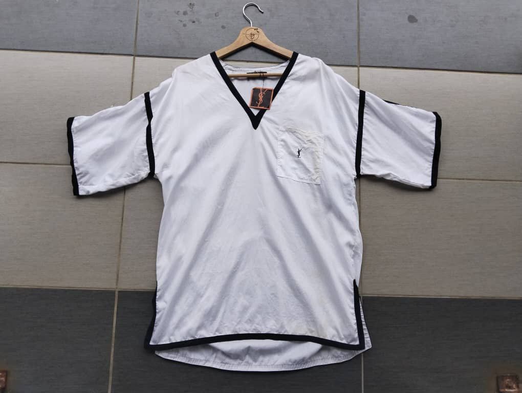 Yves Saint Laurent Vintage Yves Saint Laurent Men Homewear Short Sleeve Size US L / EU 52-54 / 3 - 2 Thumbnail