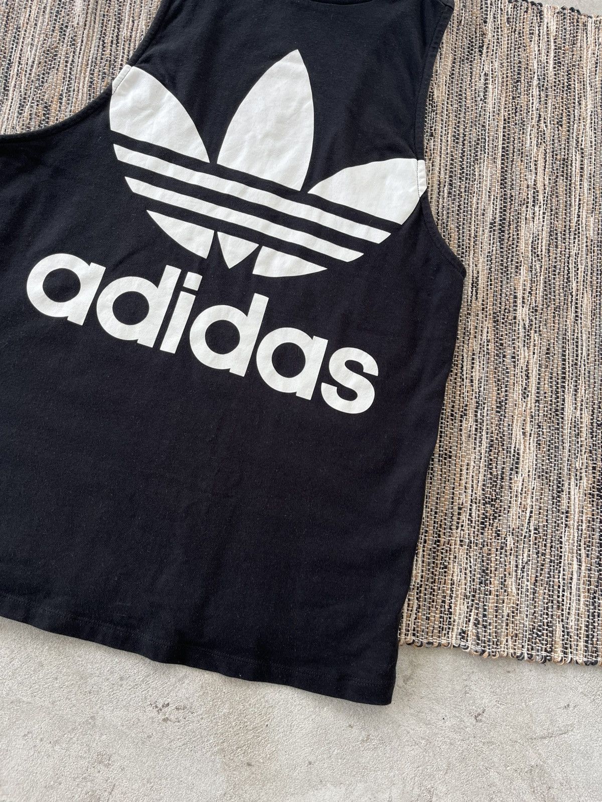 Adidas × Vintage Adidas Tank Top Black Big Center Logo Y2K sportswear Size S / US 4 / IT 40 - 5 Thumbnail