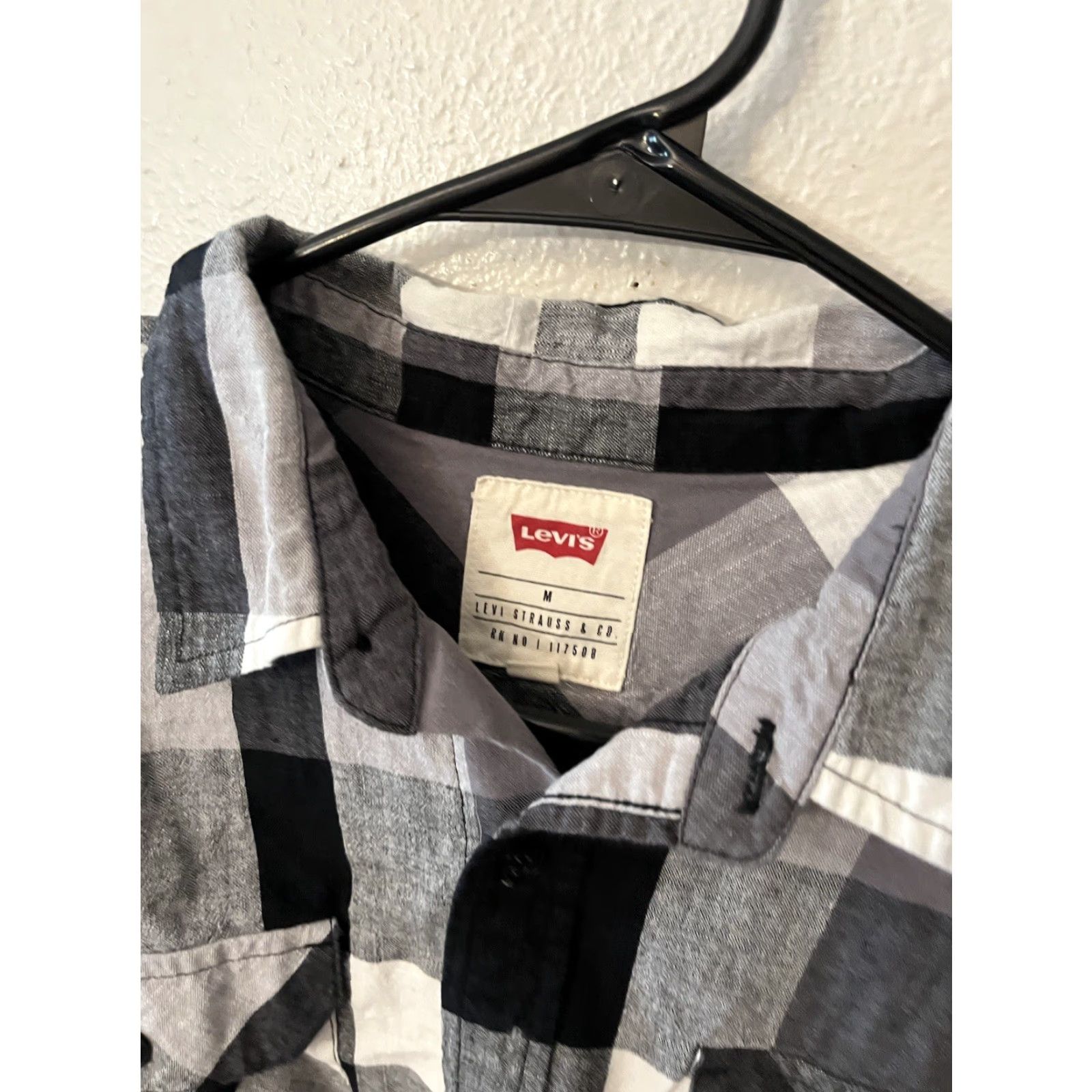 Levi's Levis Mens Shirt Black Plaid Button Up Easy Care Lightweight Collared Long Sleeve M Size US M / EU 48-50 / 2 - 2 Thumbnail