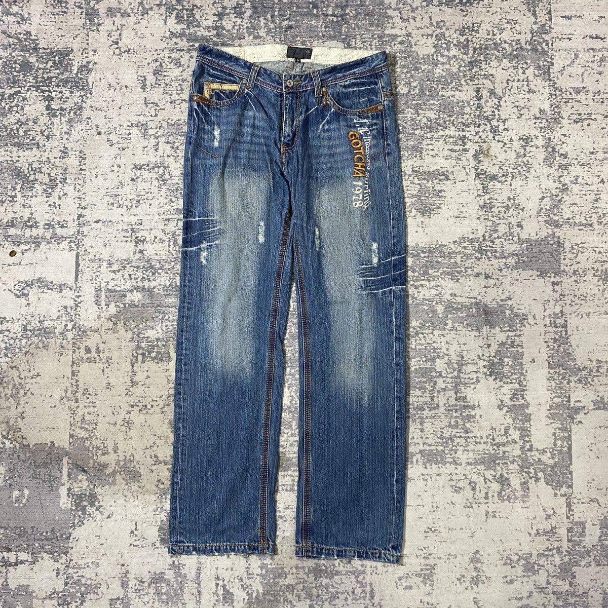 If Six Was Nine × Japanese Brand × Le Grande Bleu (L.G.B.) Vintage Gotcha Spellout Raw Faded Denim Pants Size US 34 / EU 50 - 3 Thumbnail