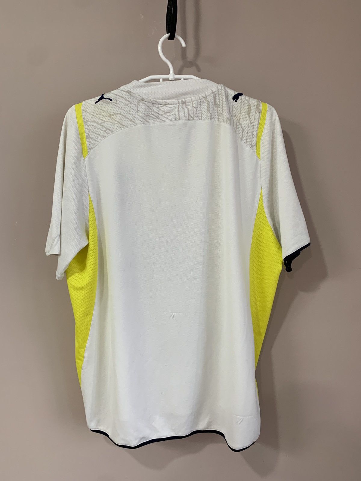 Vintage Tottenham Hotspur 2009 2010 puma home soccer jersey Size US M / EU 48-50 / 2 - 2 Thumbnail